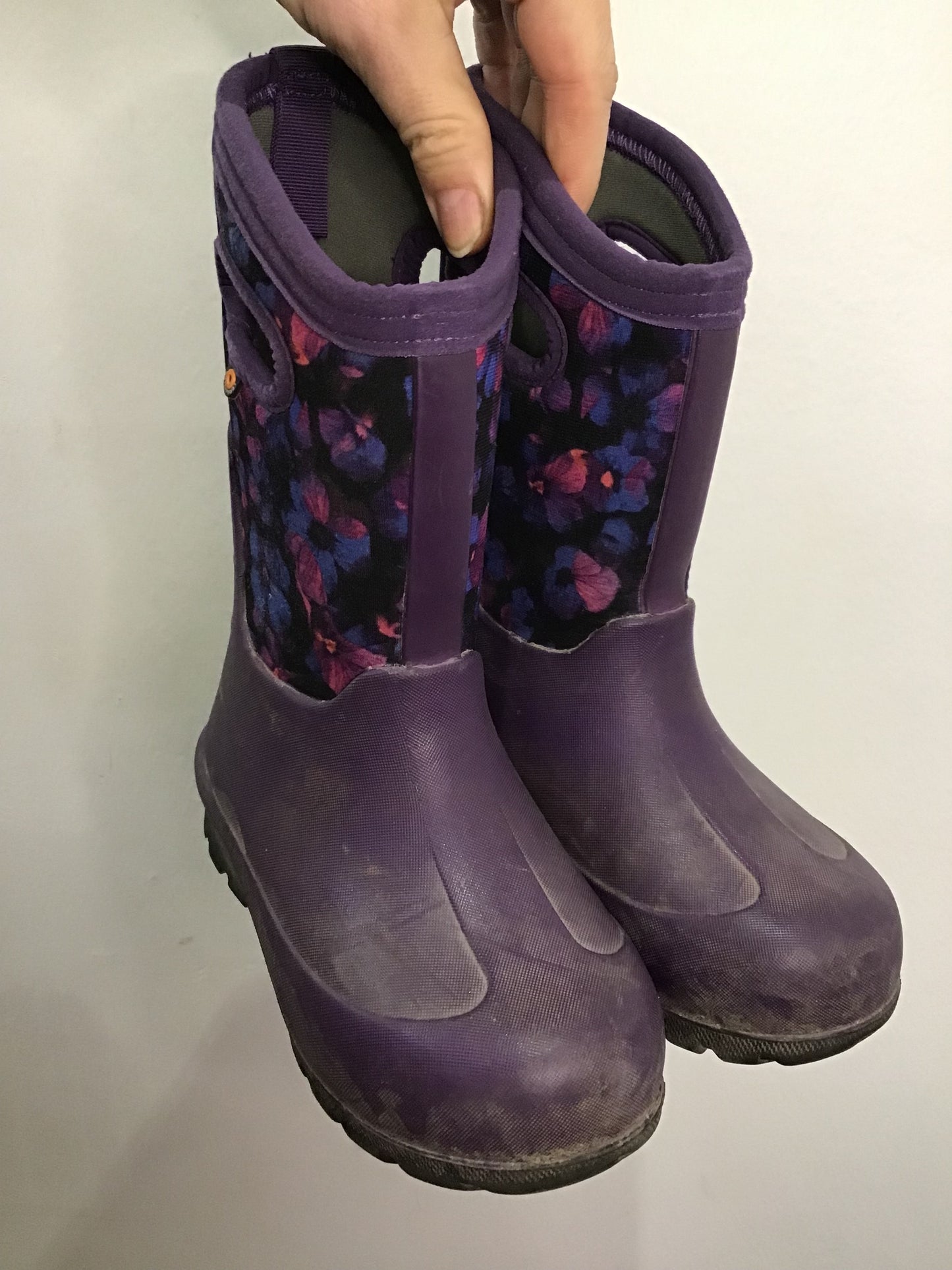 C13 purple floral bogs