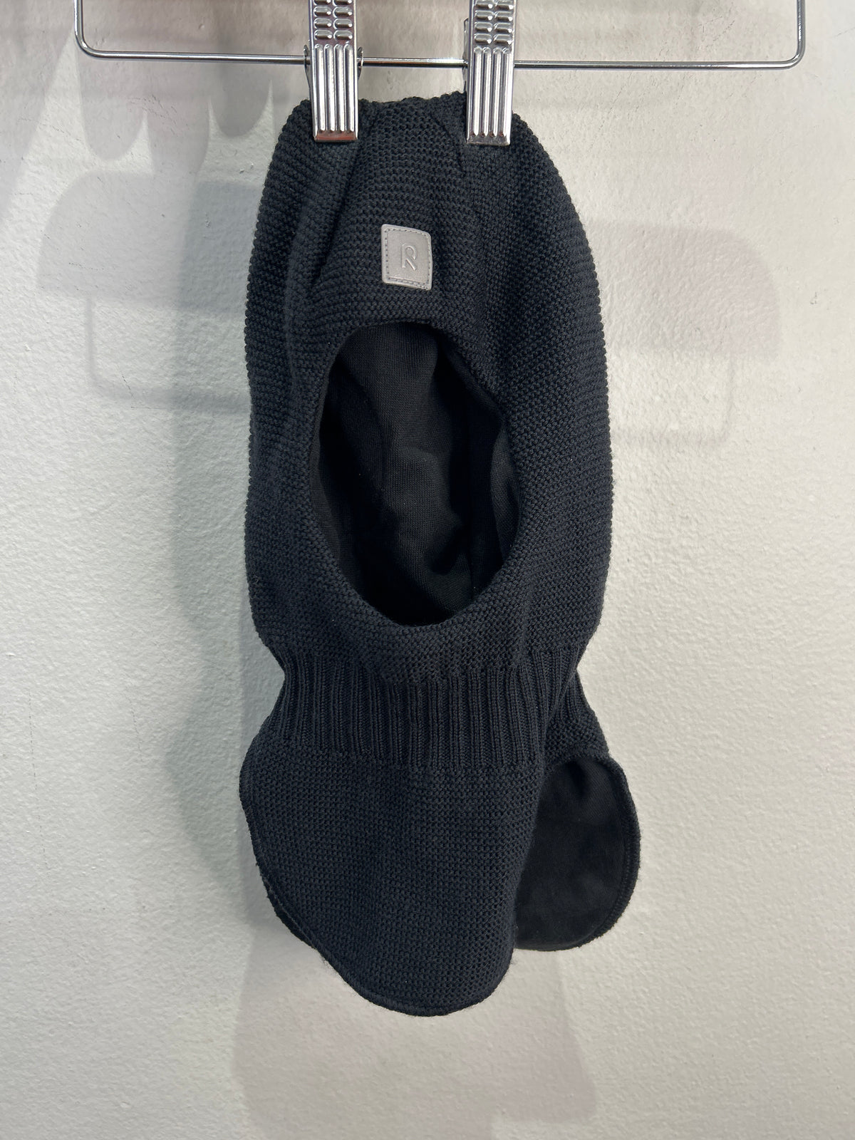 Reima black knit balaclava 2y