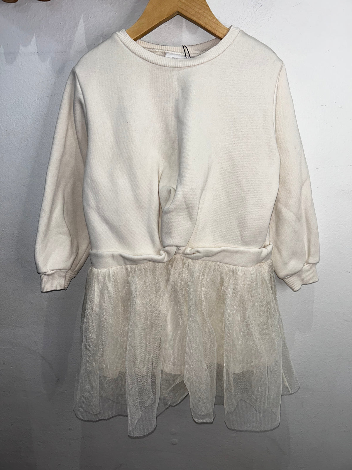 Cream tulle pullover dress 4-5y