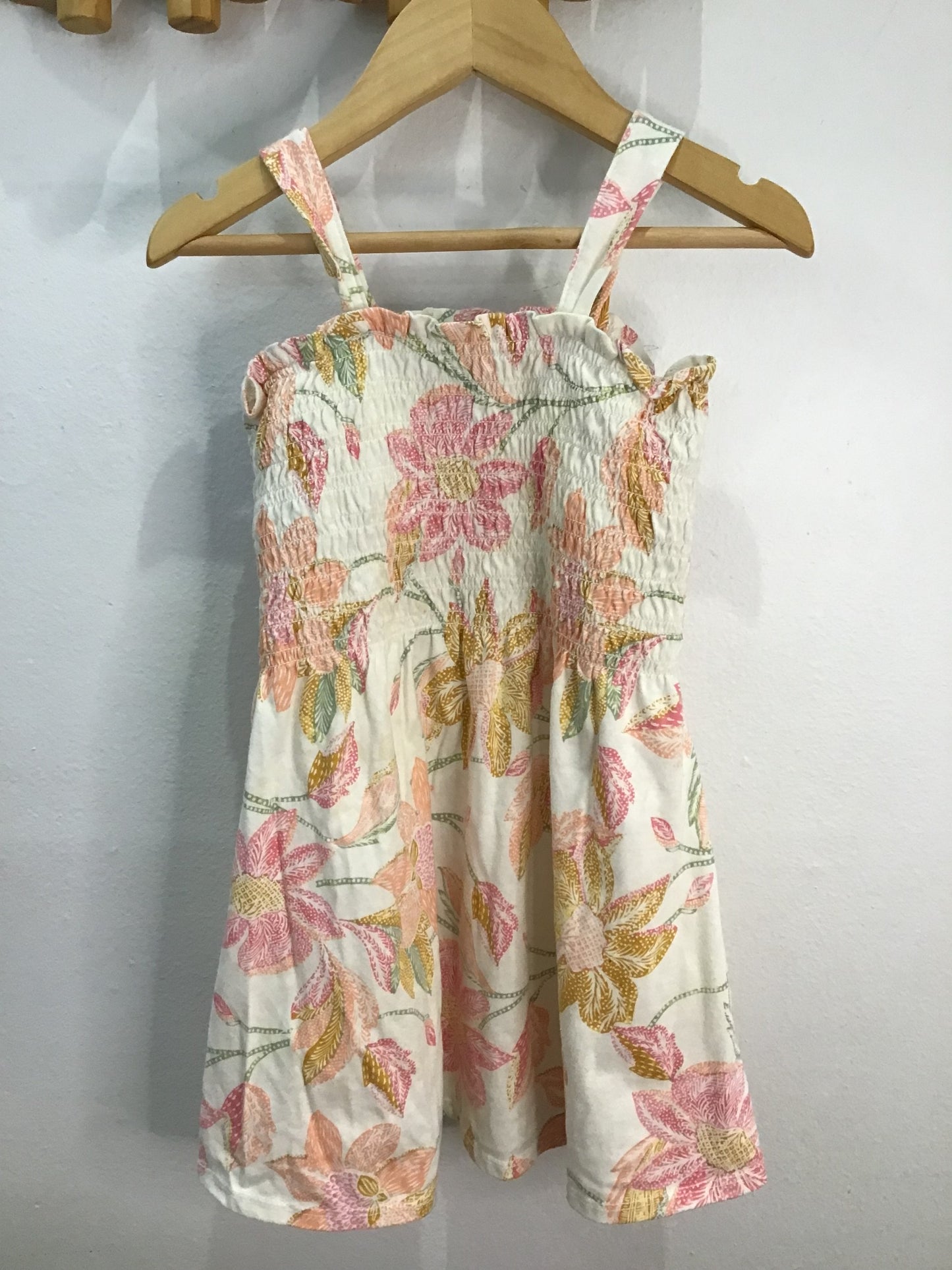 Floral smocked dress 3y