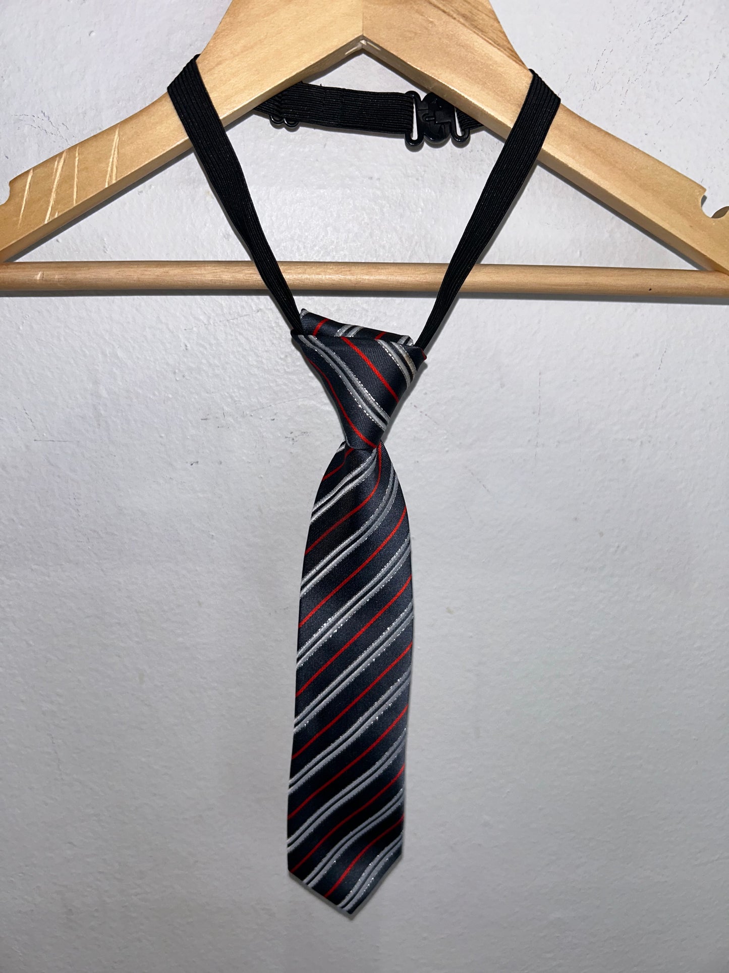 White shirt and tie 4y
