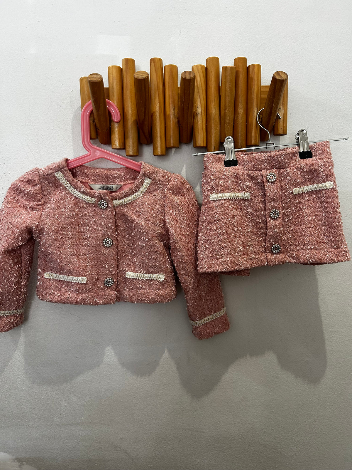 Pink skirt suit 3y