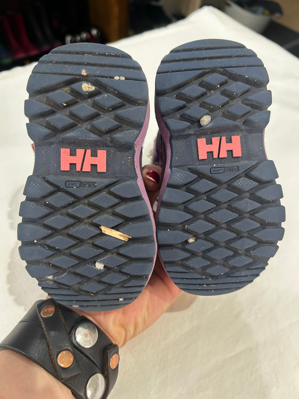C6 Helly Hansen pruple snowboots