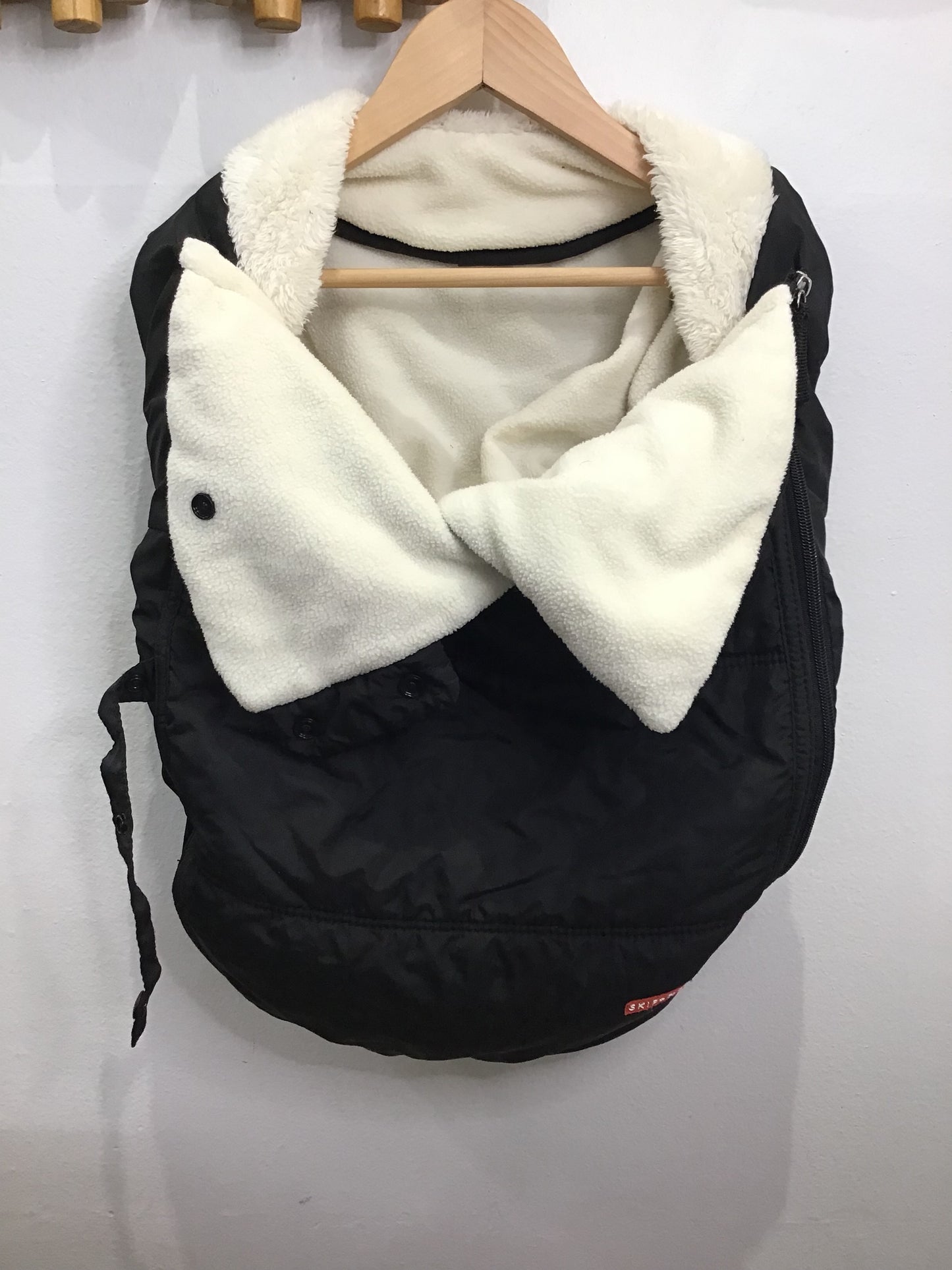 Skiphop winter infant carseat/stroller cover
