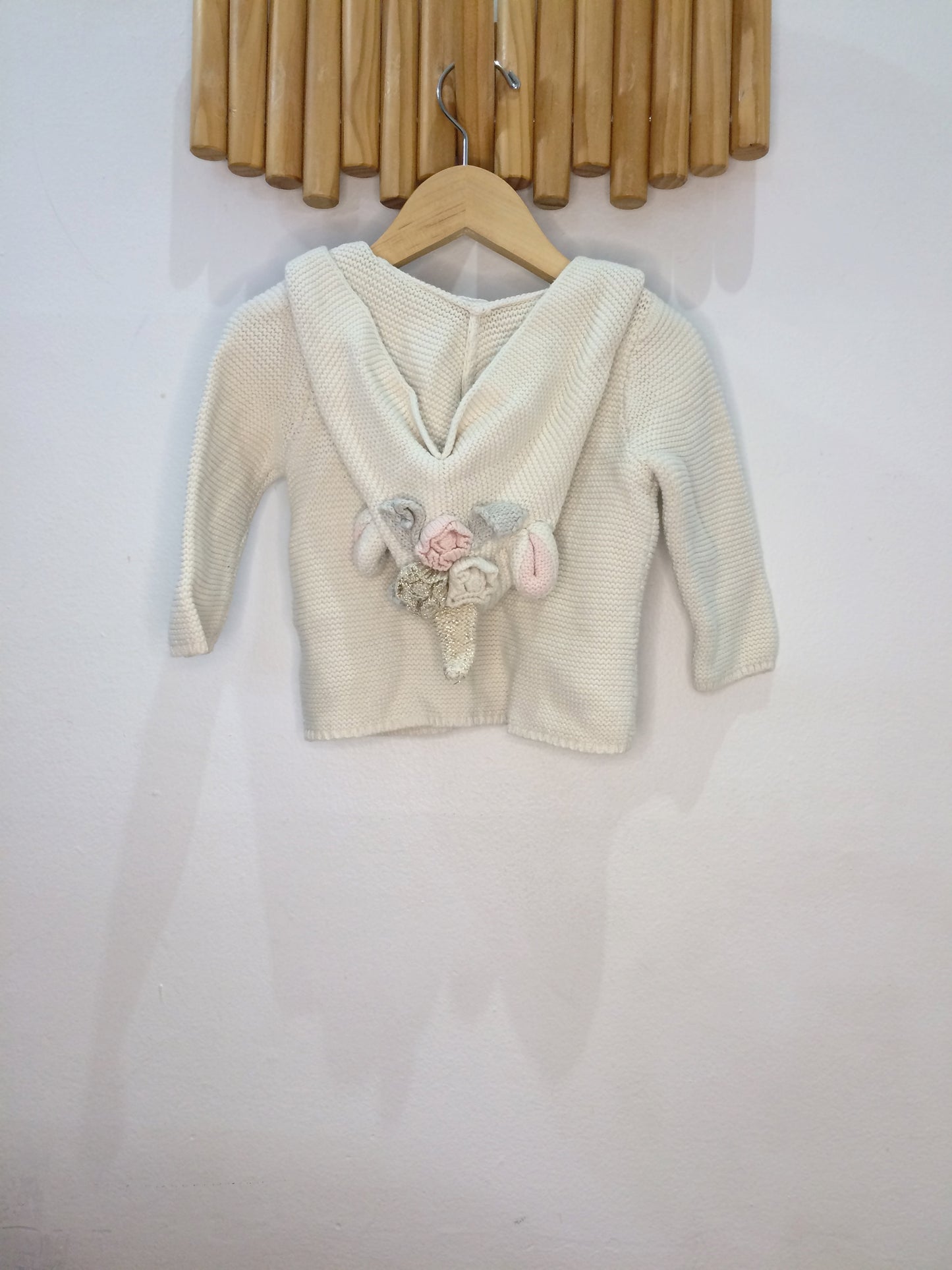 Unicorn brannan sweater 6-12m