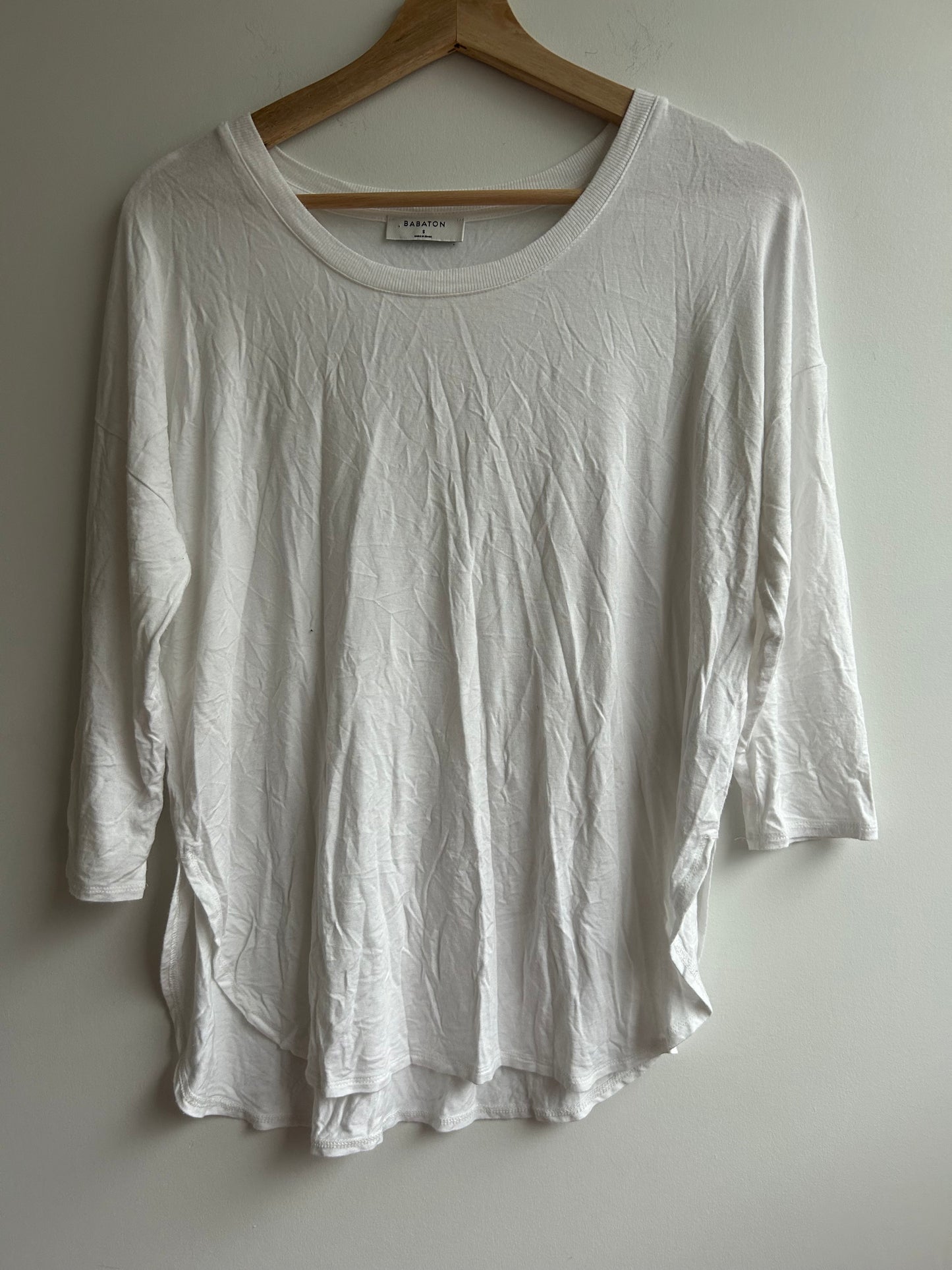 White lounge tee S