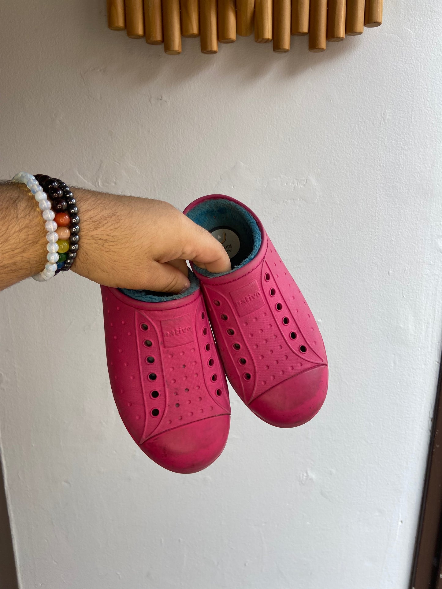 C13 pink Native slipons