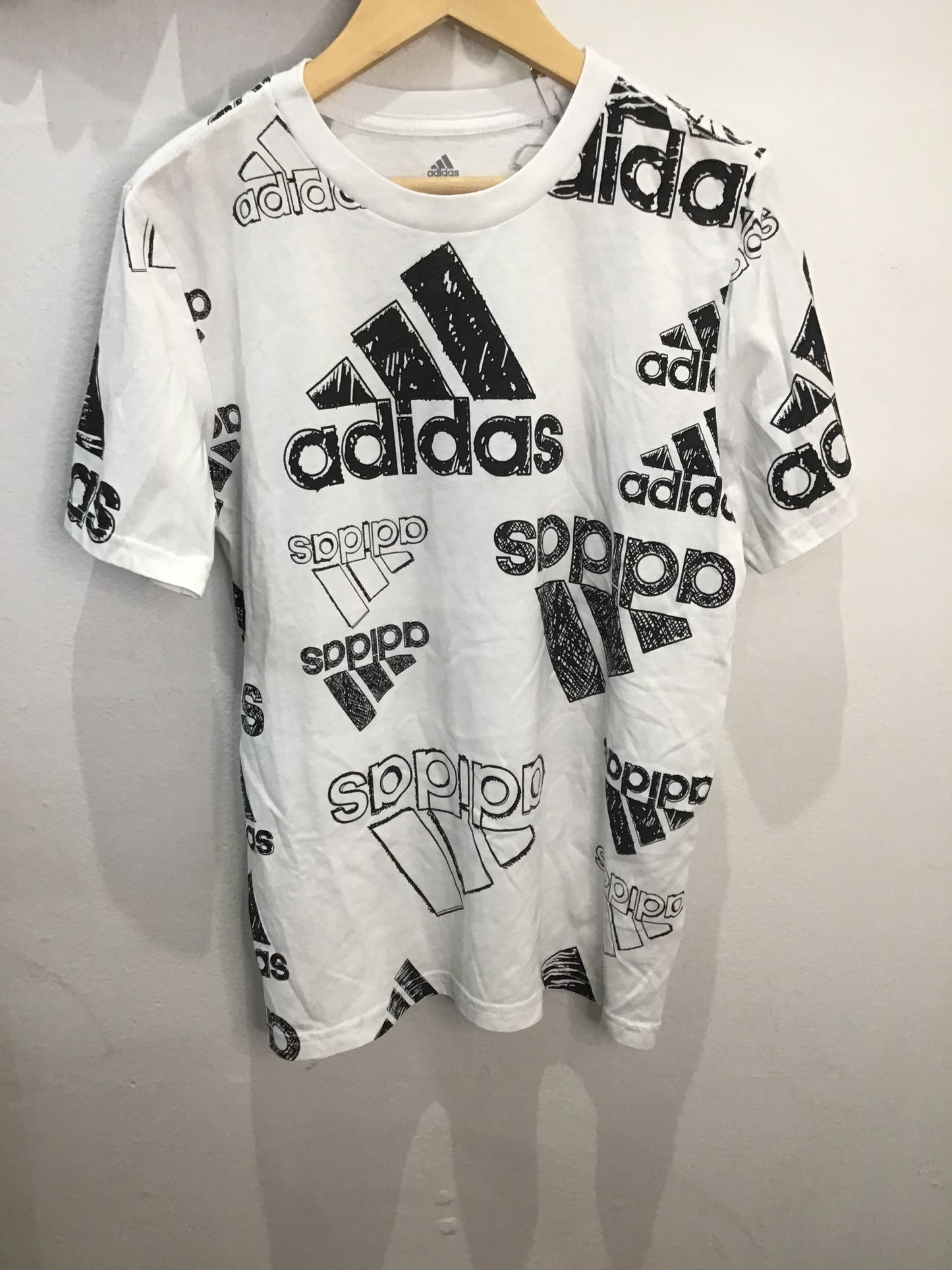 Adidas print tee 10-12y