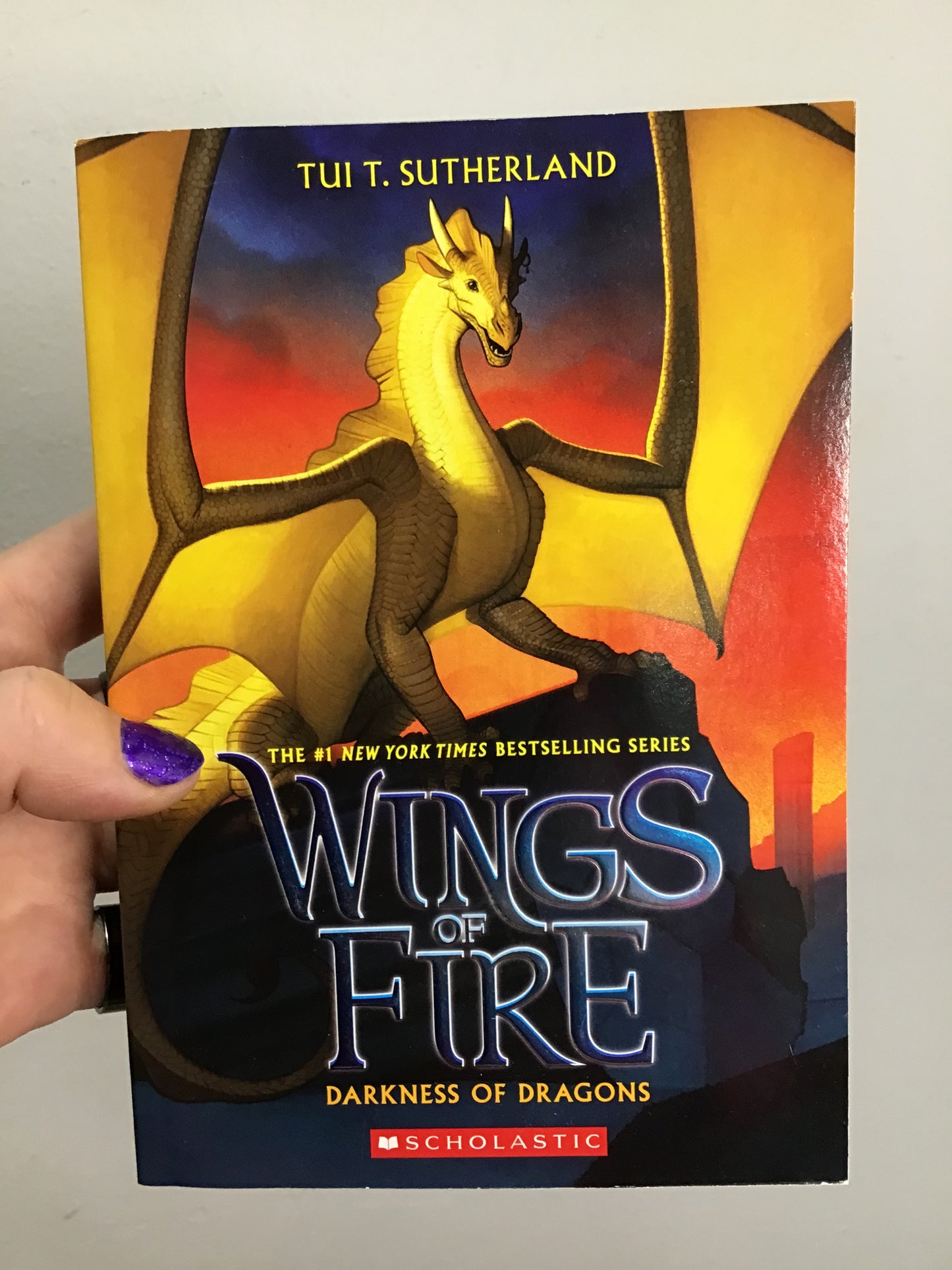 Wings of Fire no. 10- Darkness of Dragons