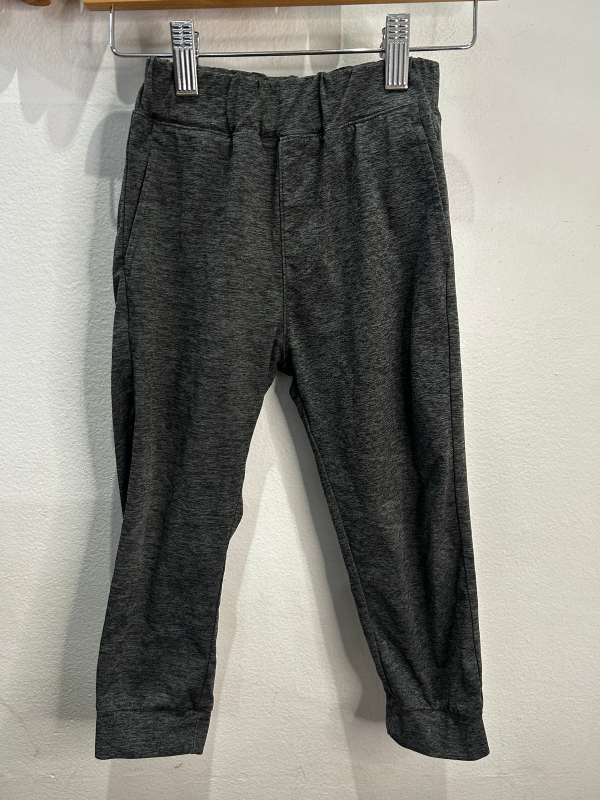 Ash activewear pants 3-4y