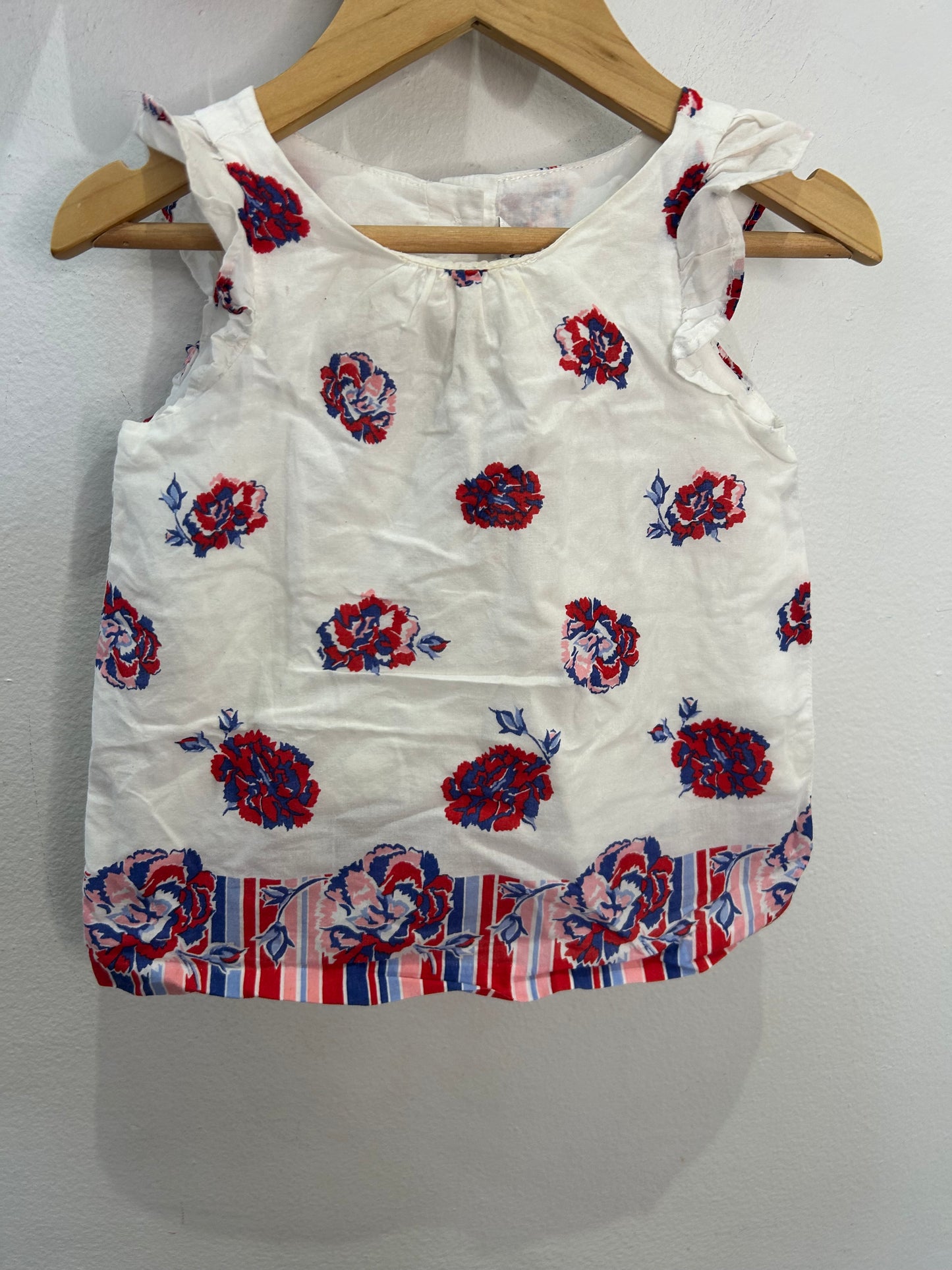 Red flowers blouse 2y