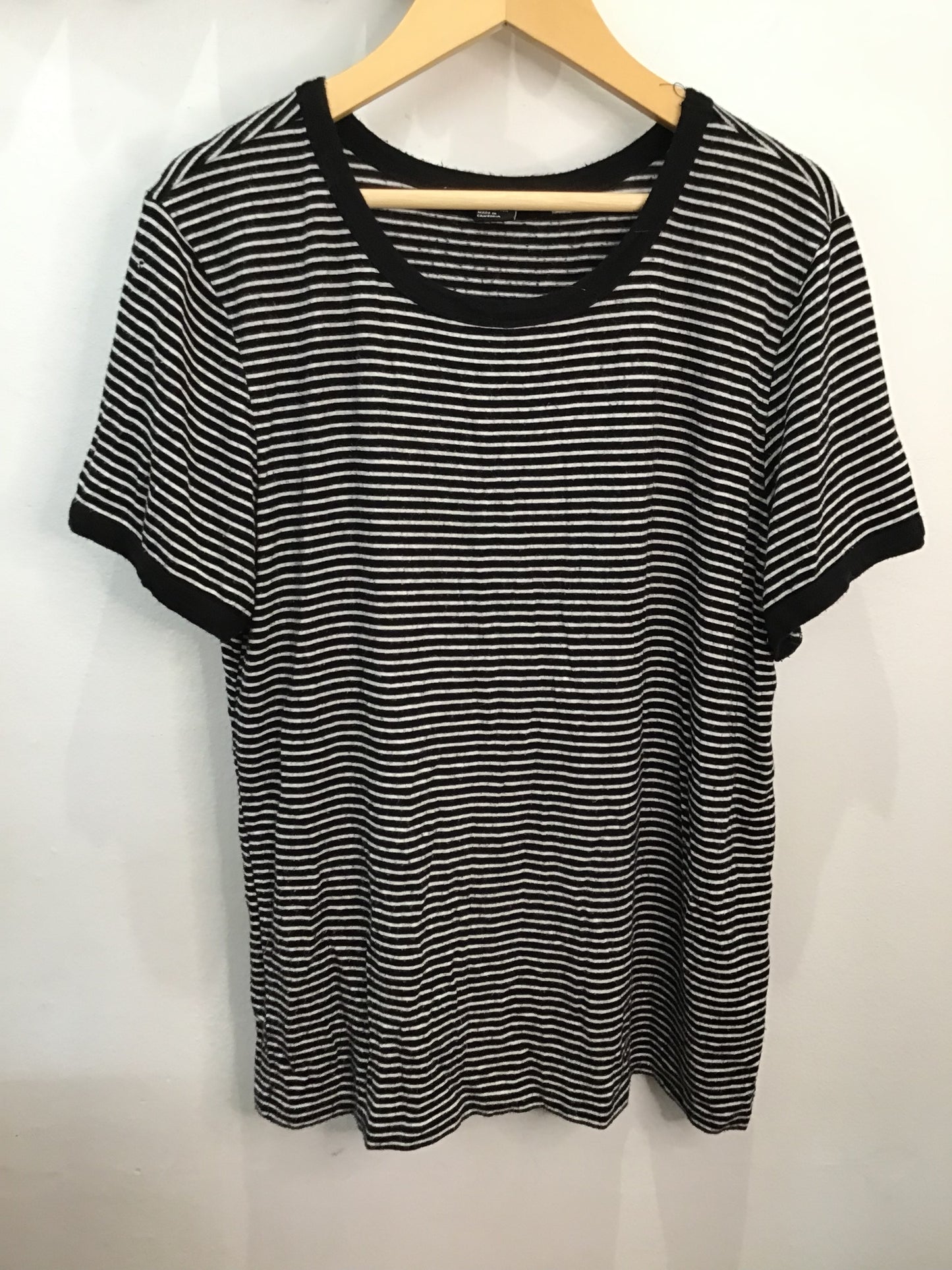 Tee stripes very soft- adult M
