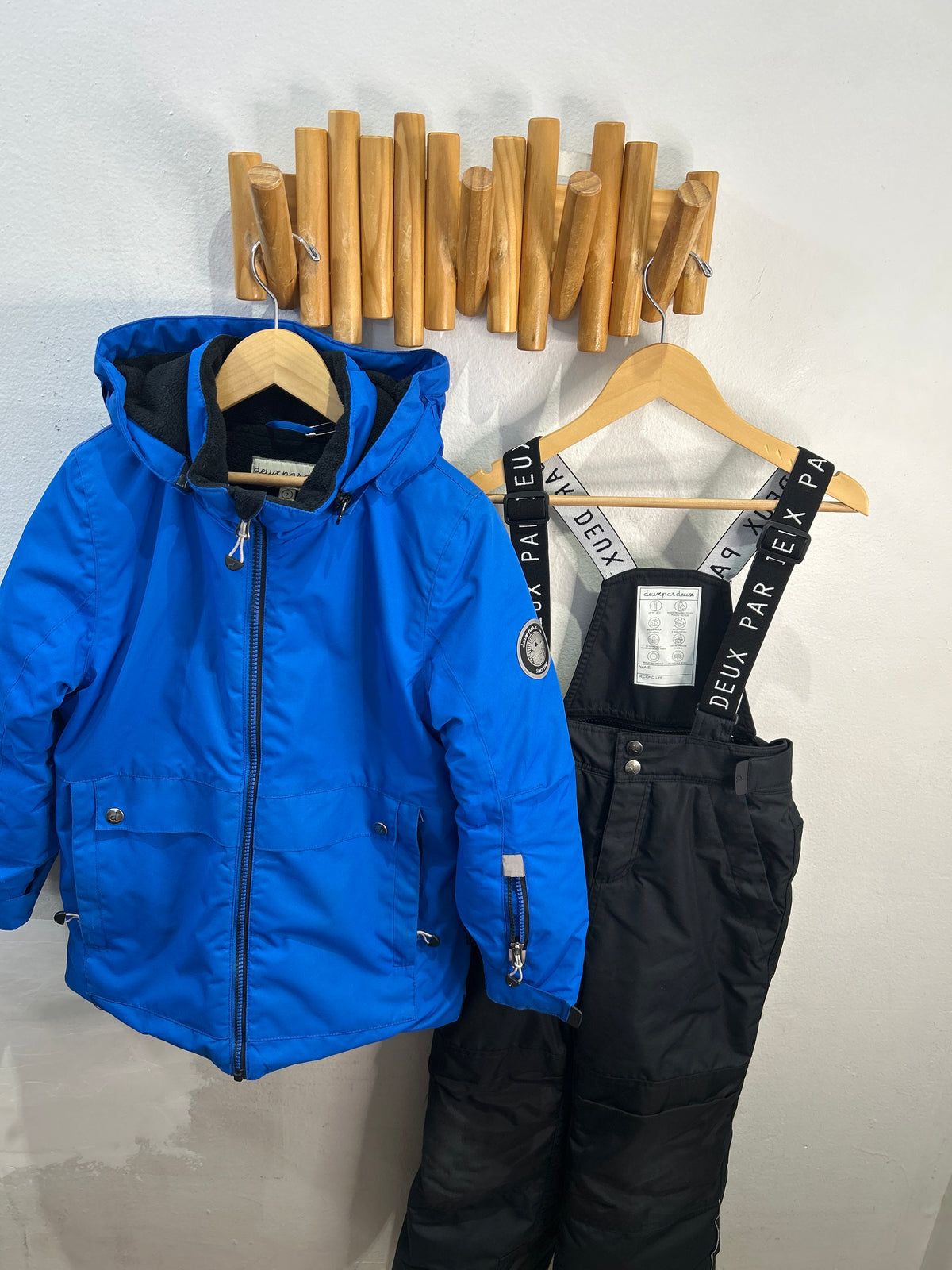 Deuxpardeux two piece snowsuit 7y