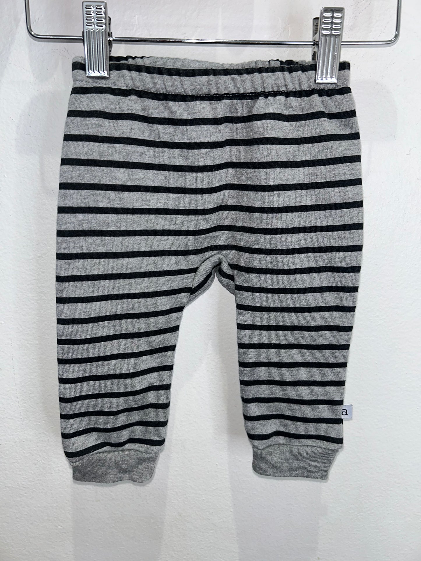 Grey stripes fleece pants 3-6m