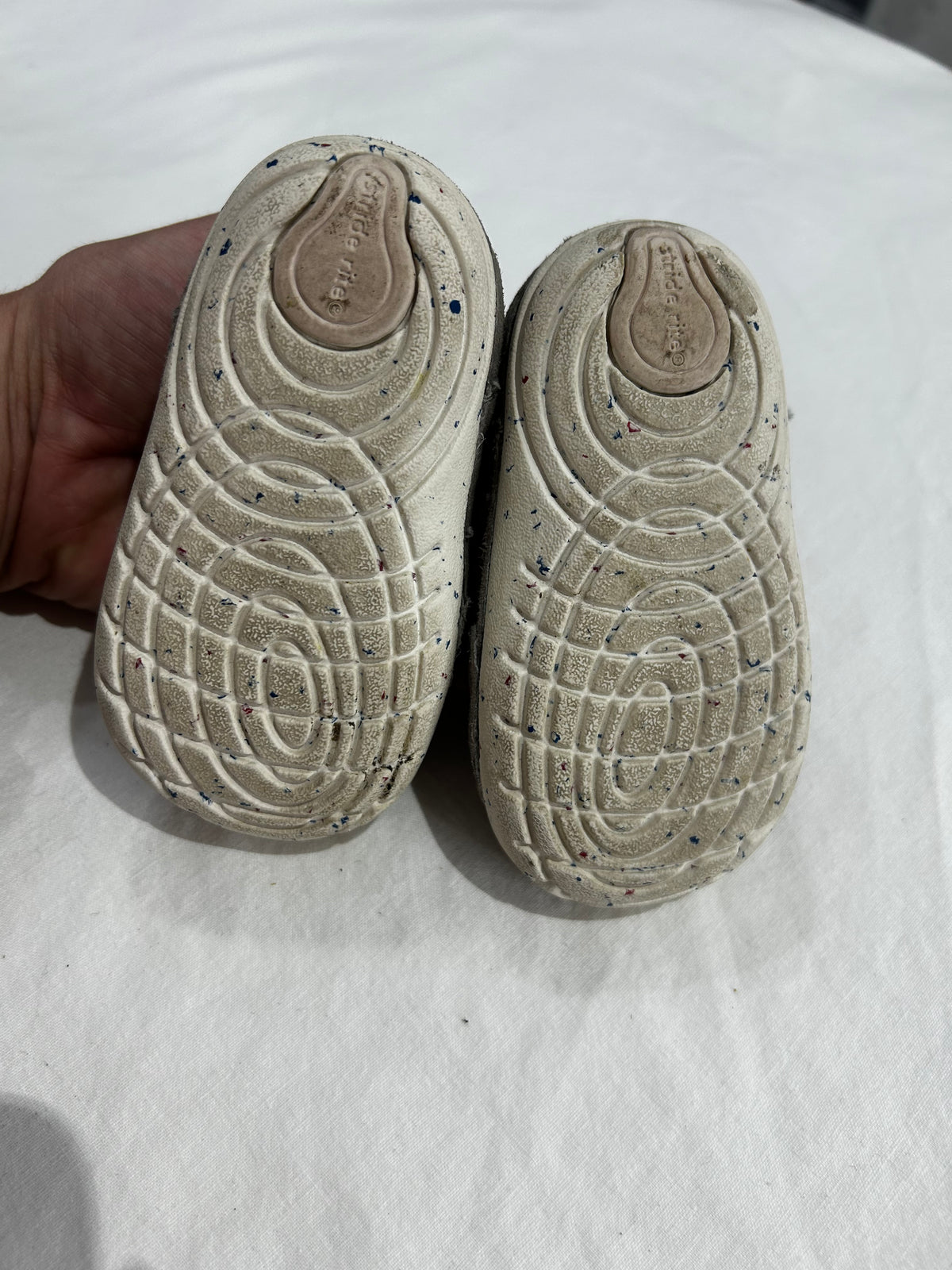 C4 grey Striderite