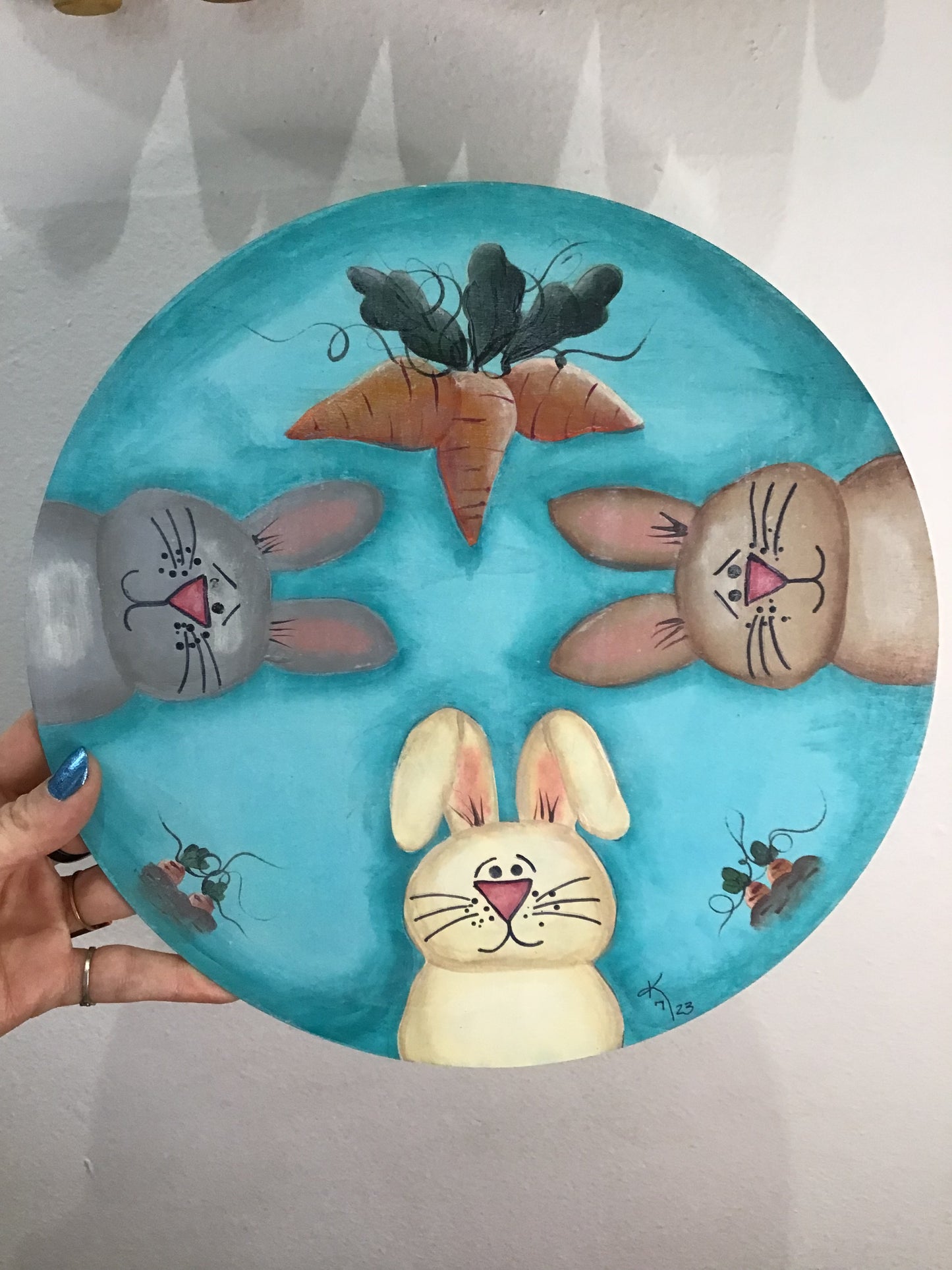 Wooden painted bunnies décor