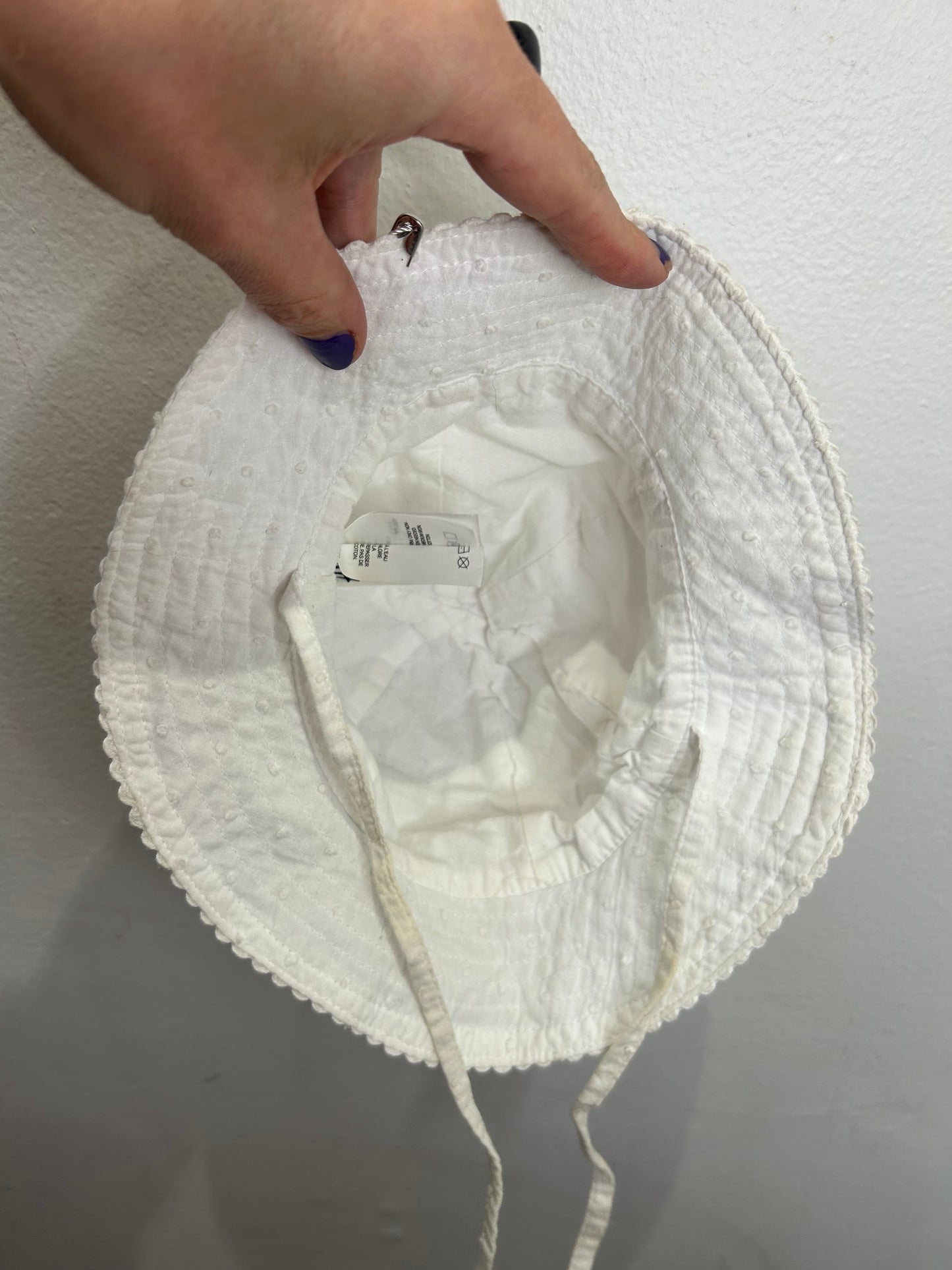 White dots texture hat 9-12m
