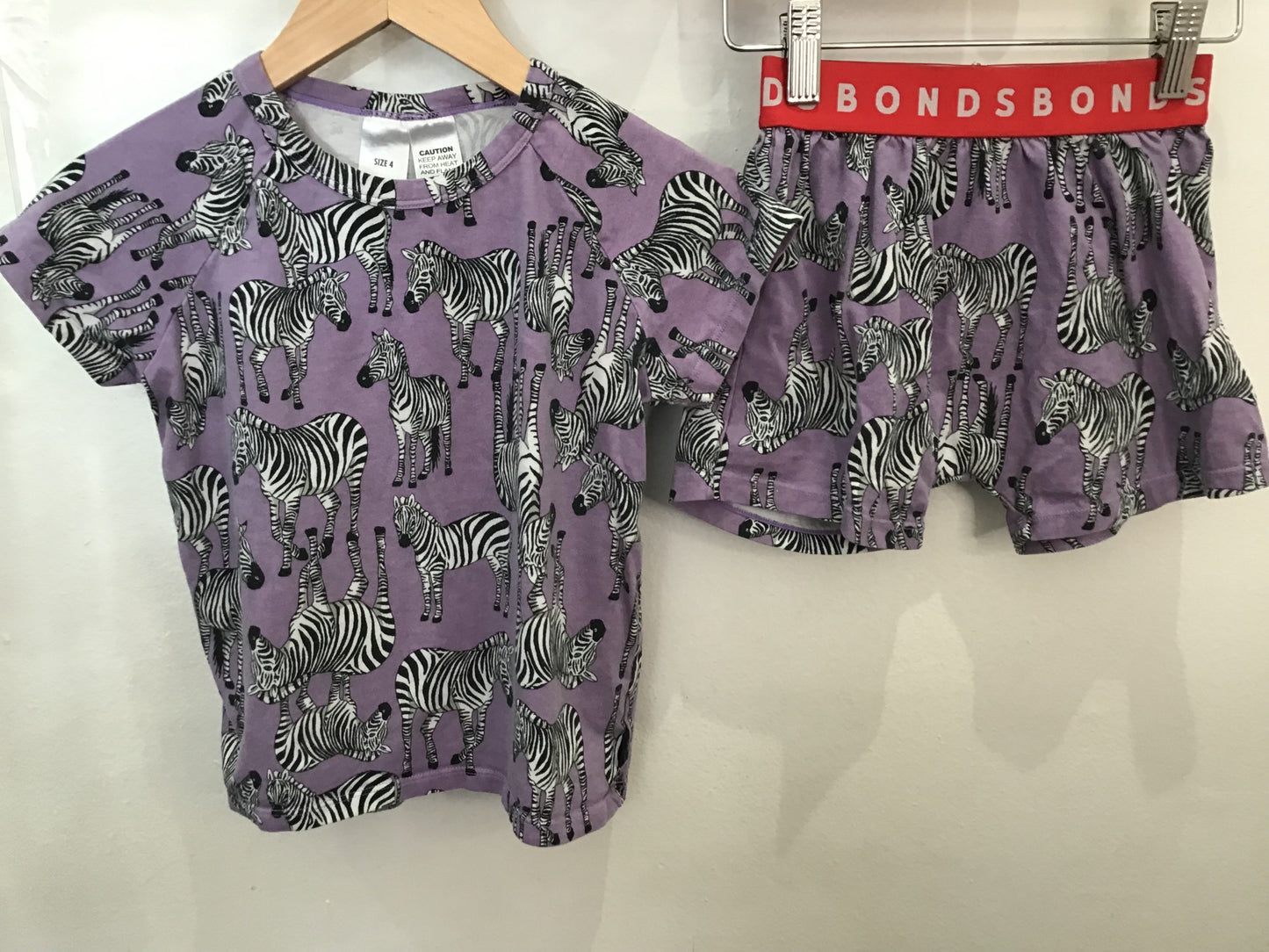 Bonds Australia zebra pyjamas 4y