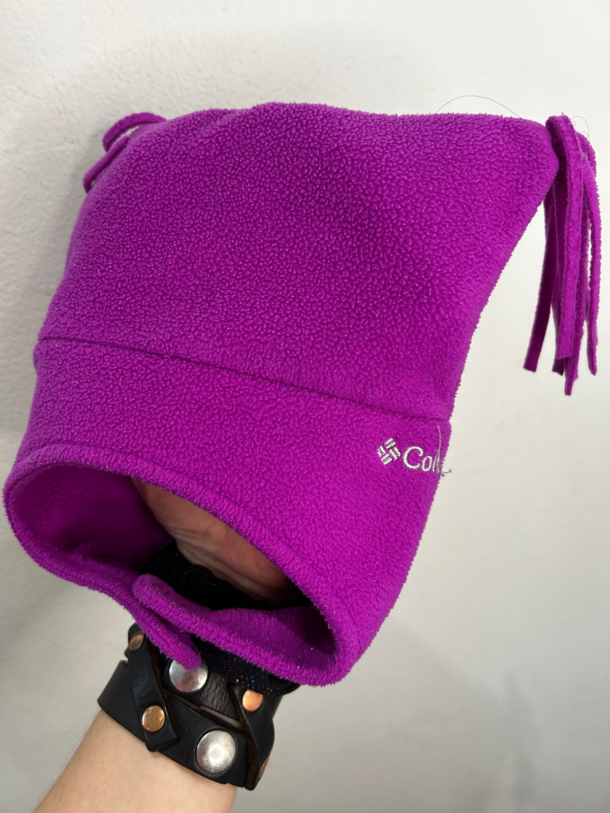 Columbia magenta hat 2-4y