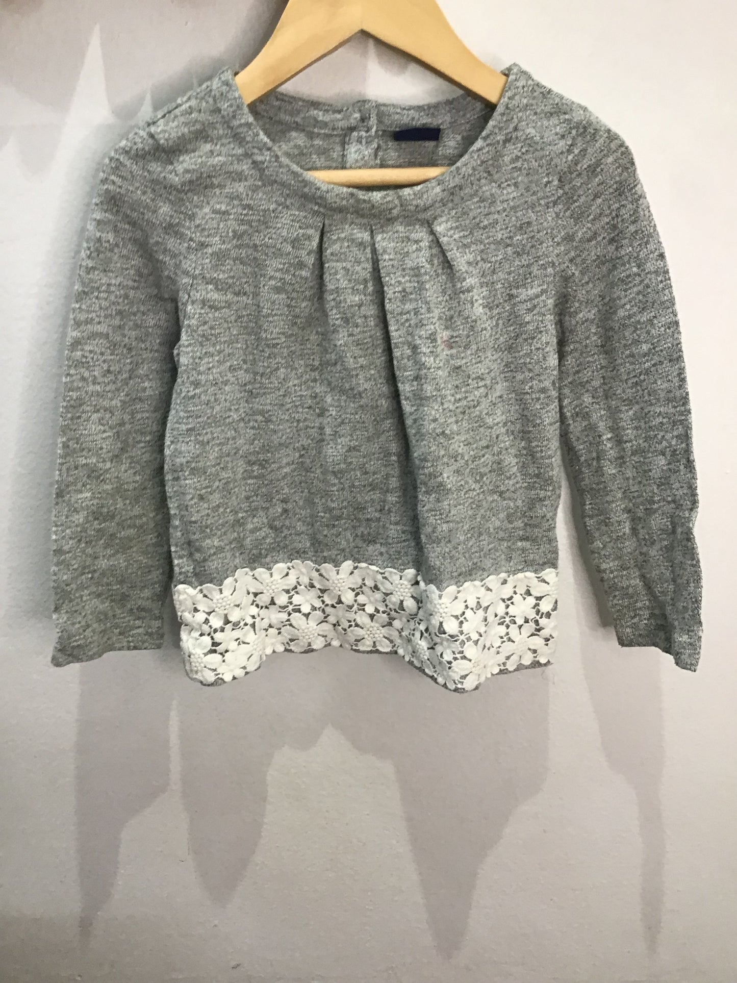 Lace detail knit top 3y