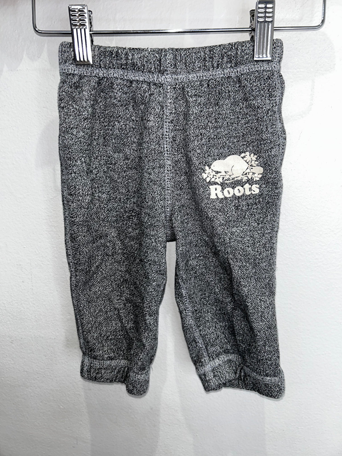 Roots white logo joggets 6-12m