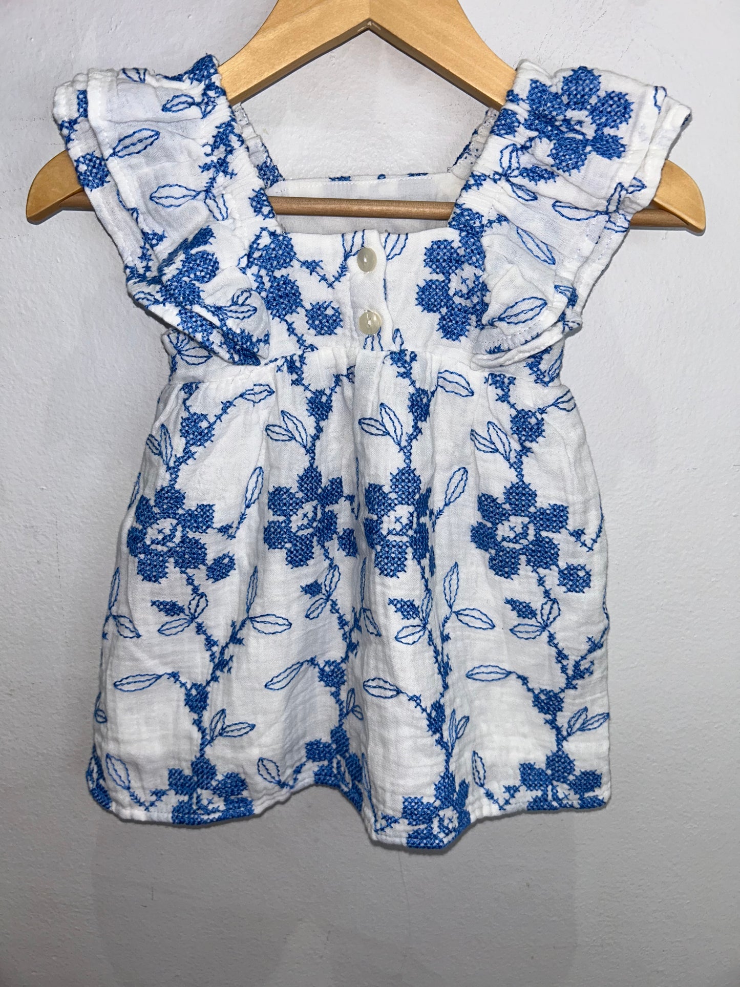 Blue embroidery dress 9-12m
