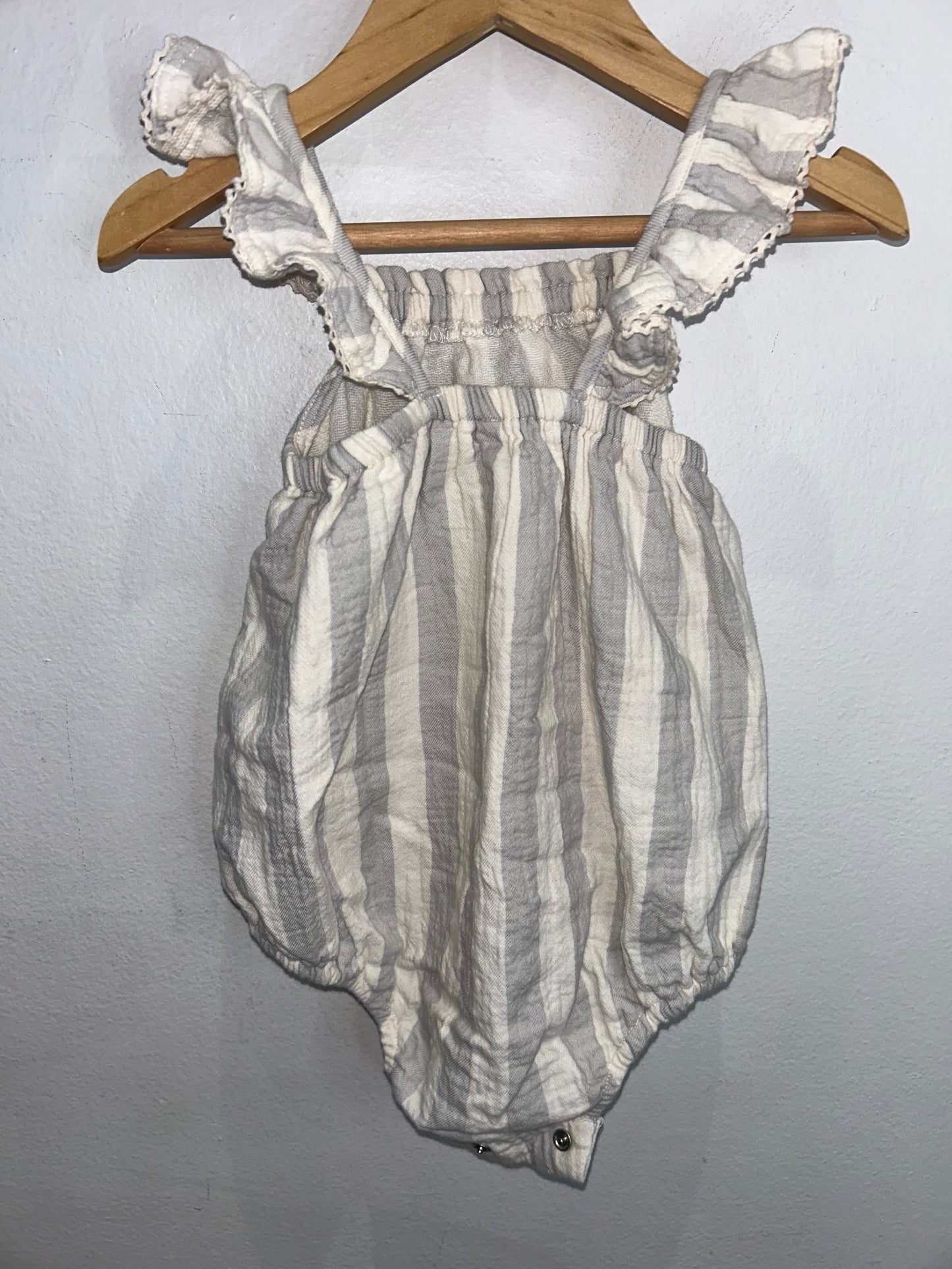 Quincy Mae shorty romper 2-3y