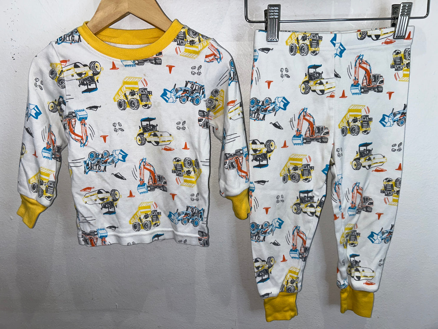 Construction site pyjamas 2y