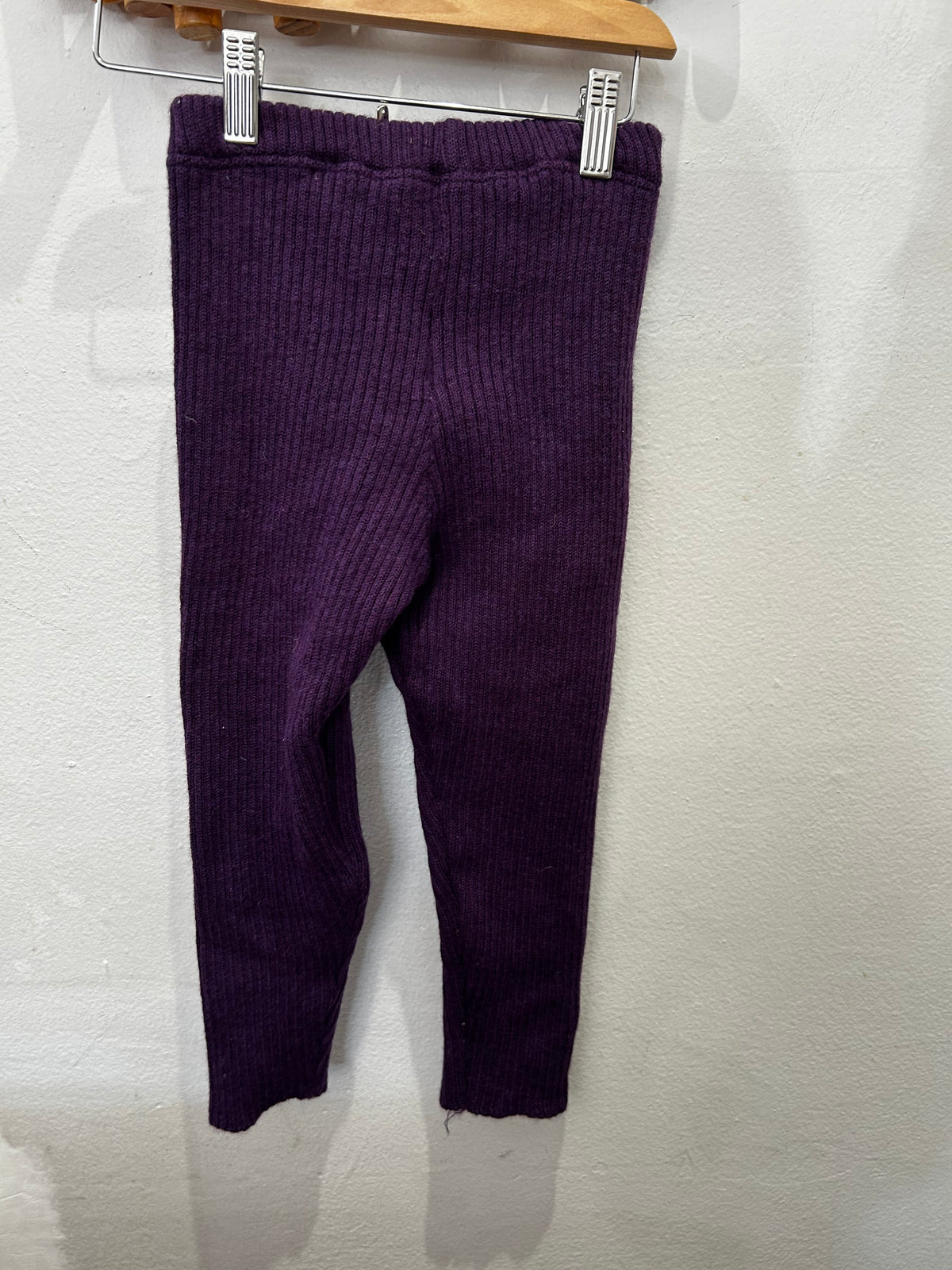 Black ribbed sweater pants 6y