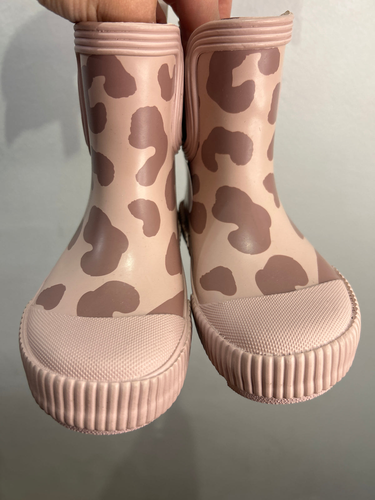 C7.5 pink leopard rainboots