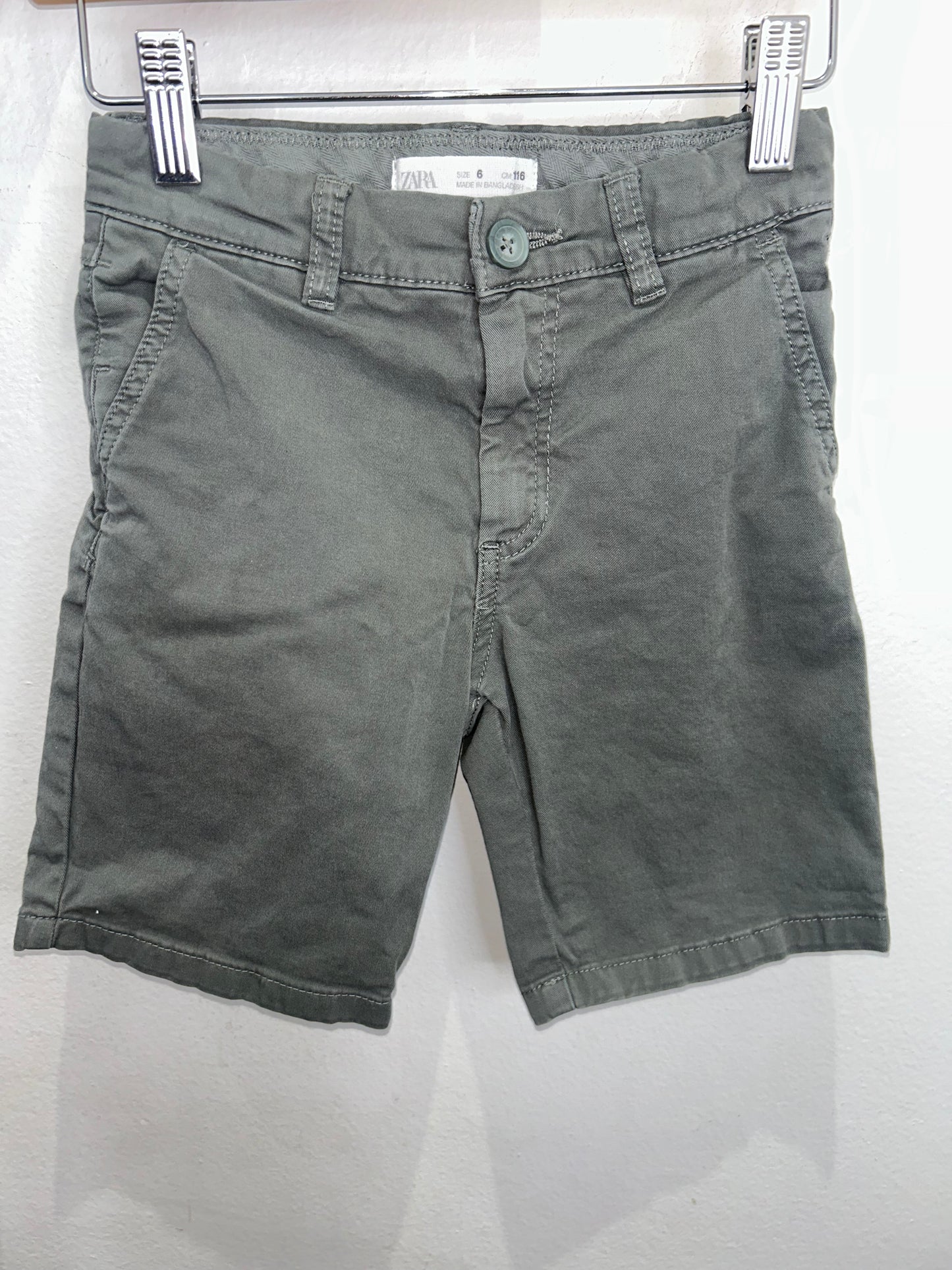 Grey chino shorts 6y