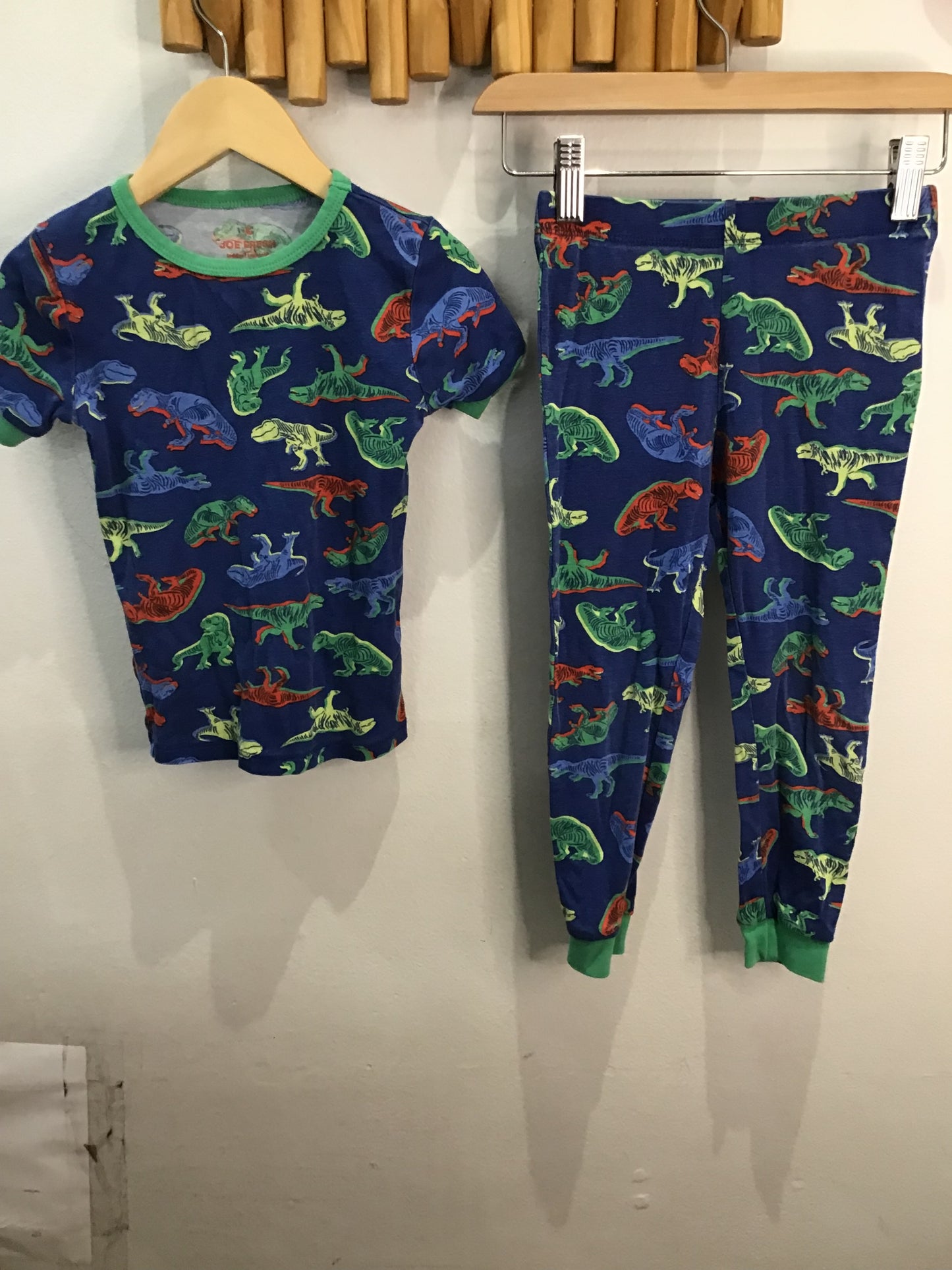 Pyjamas blue t-rex 4y