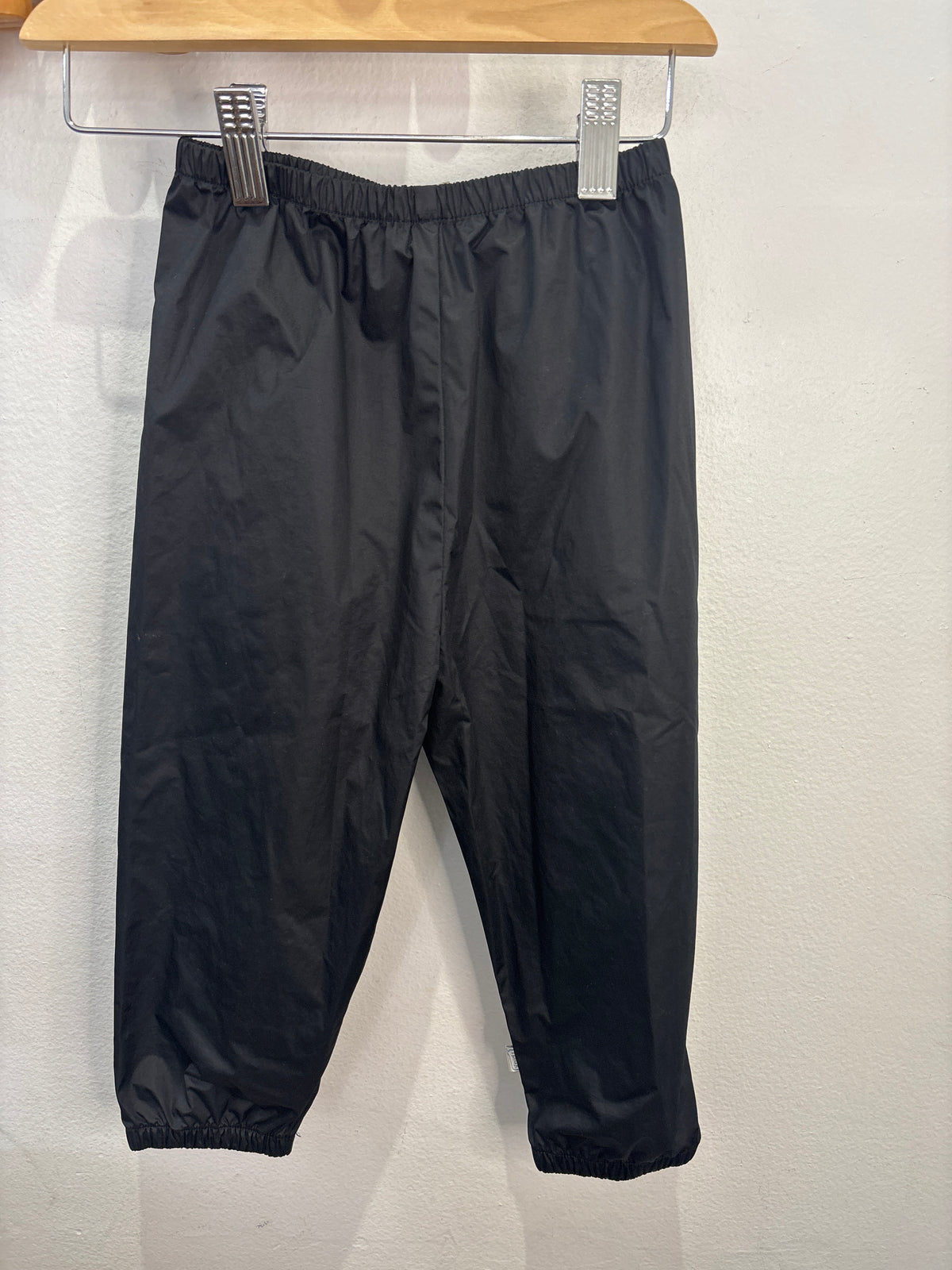 Black rain pants 18-24m