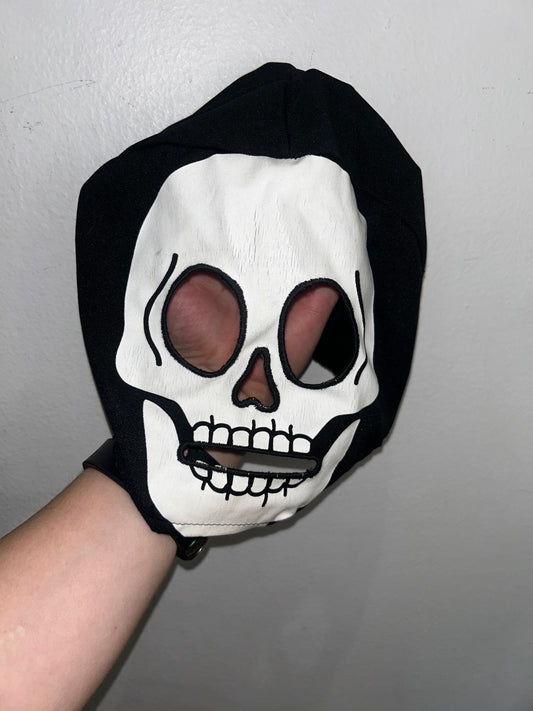 Skeleton costume 6-8y