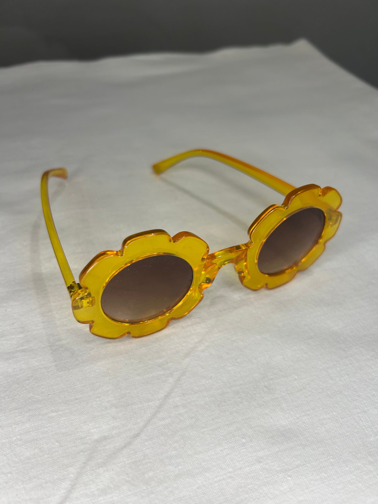 Yellow floral sunglasses 2-5y