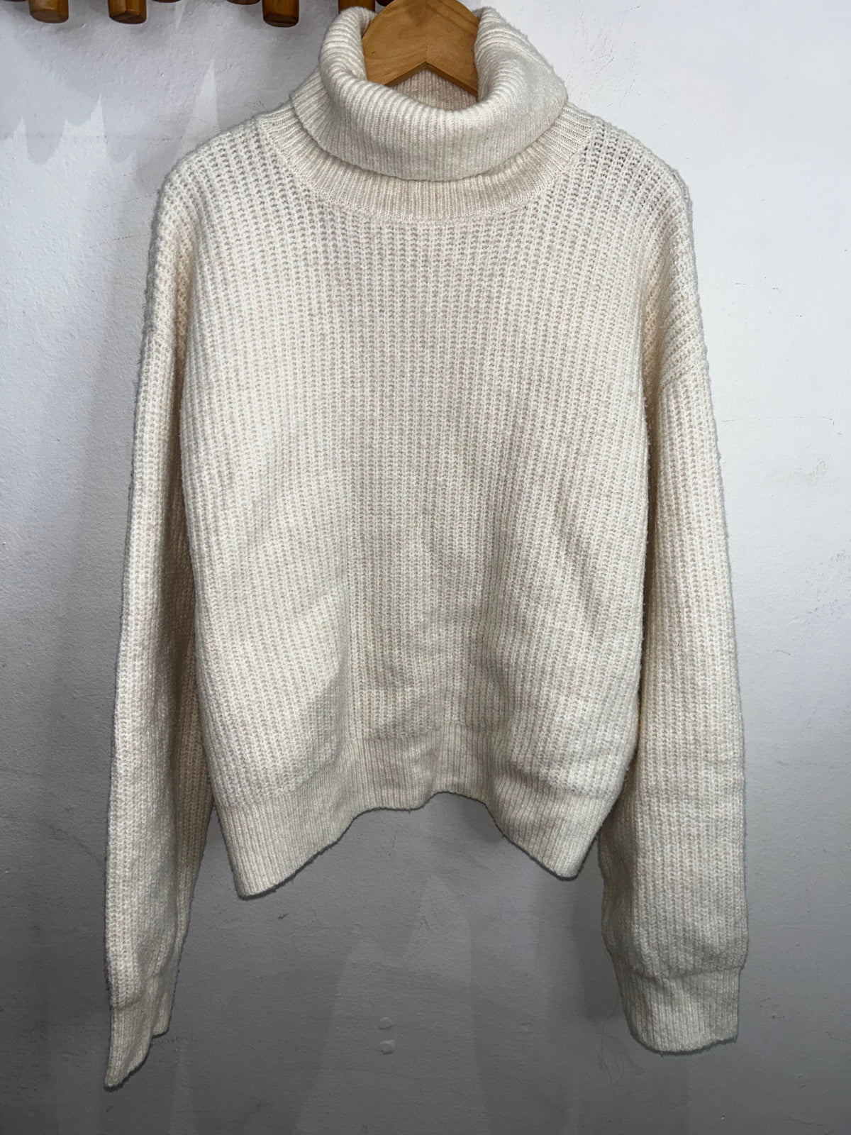 Cream knit turtleneck 11-12y