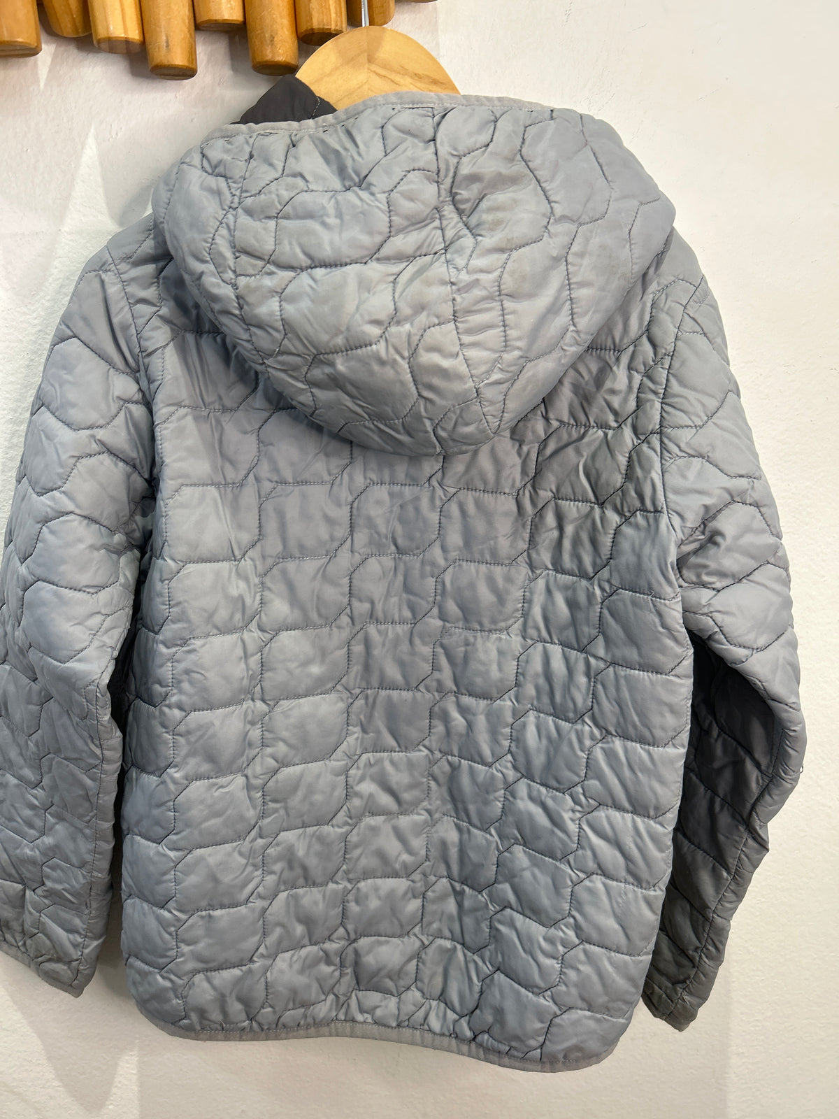 The North Face grey quilted jacket 5y*