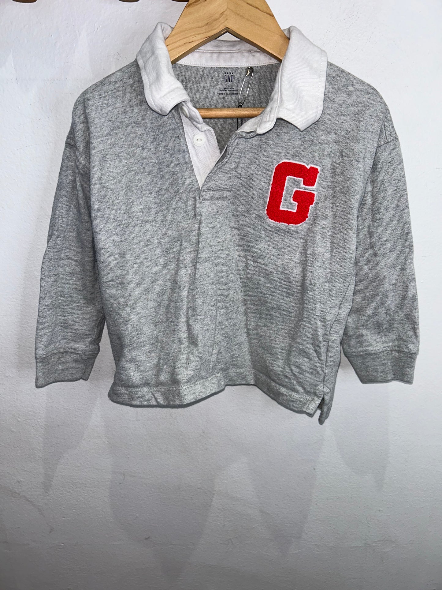 Grey rugby pullover 3y