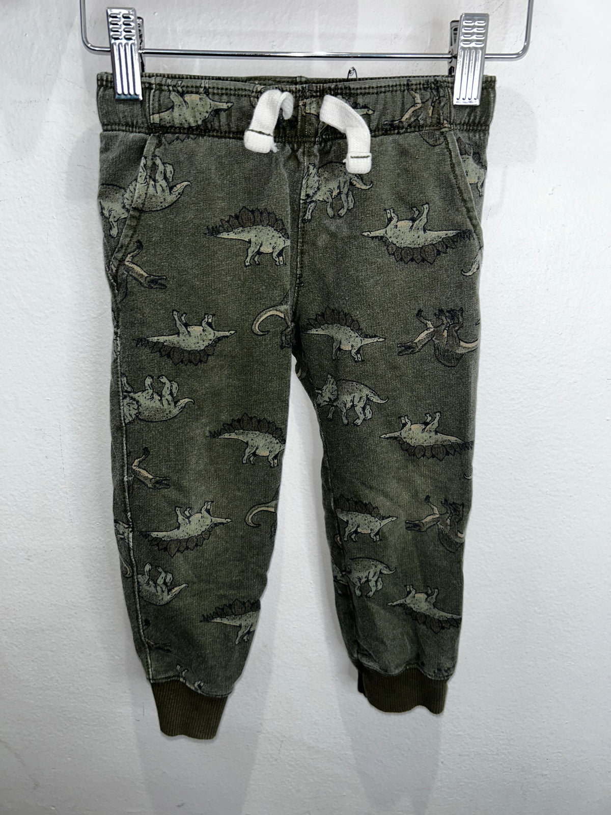 Green dino joggers 3y*