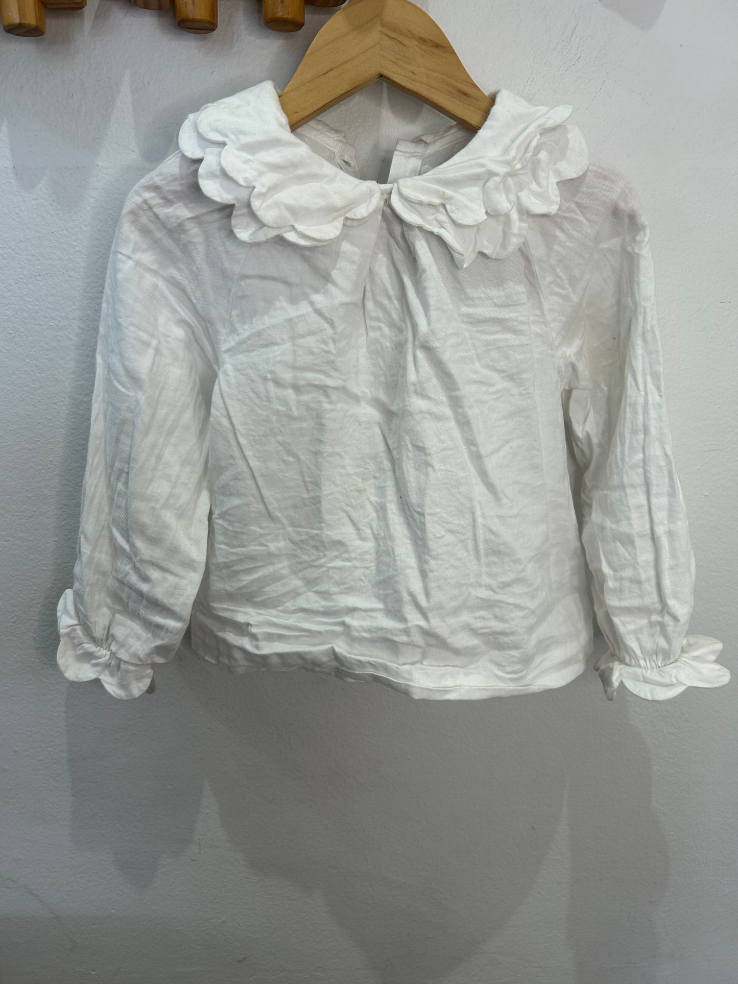 White collared blouse 4y