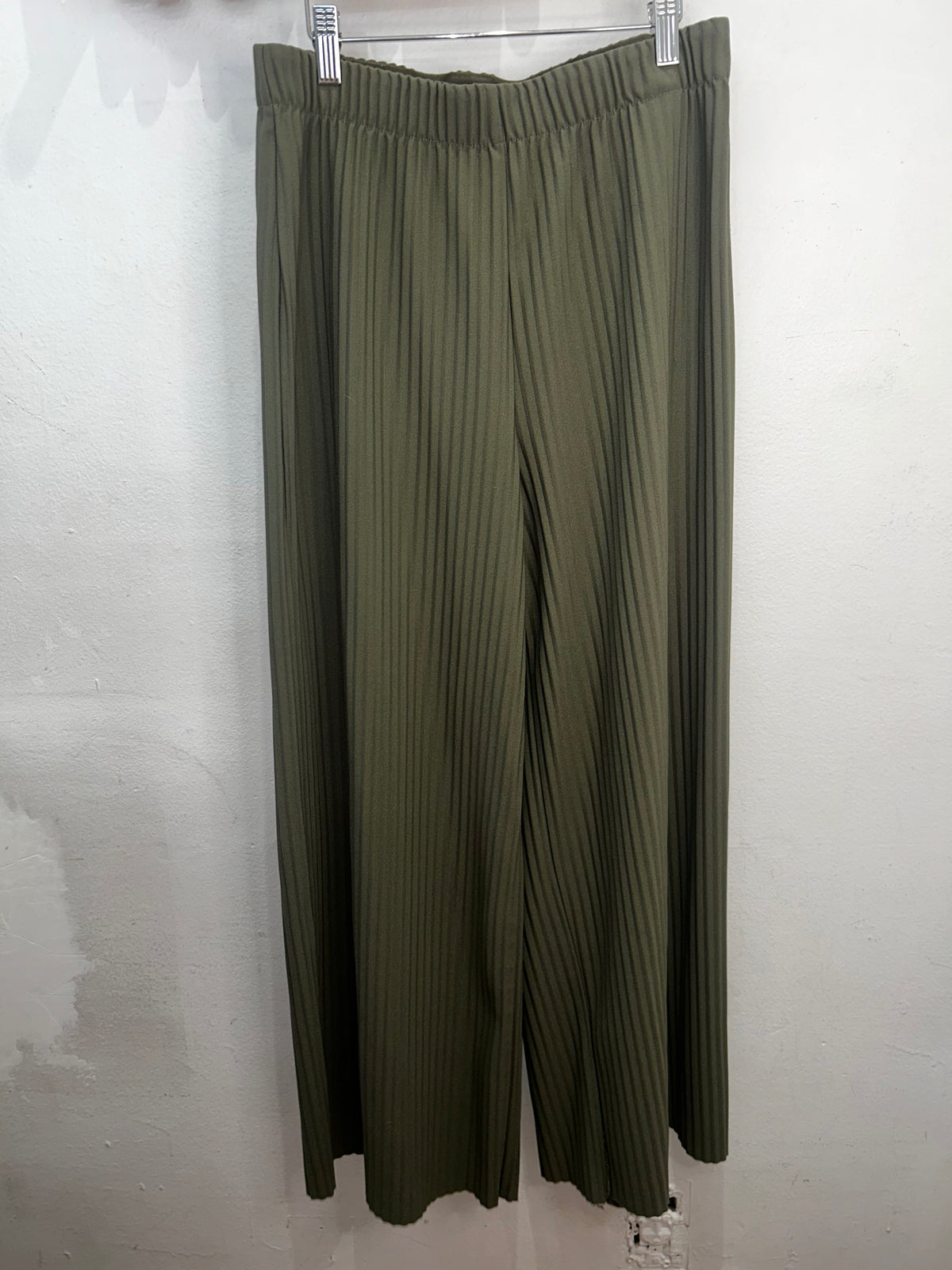 Babaton olive dress pants- size M
