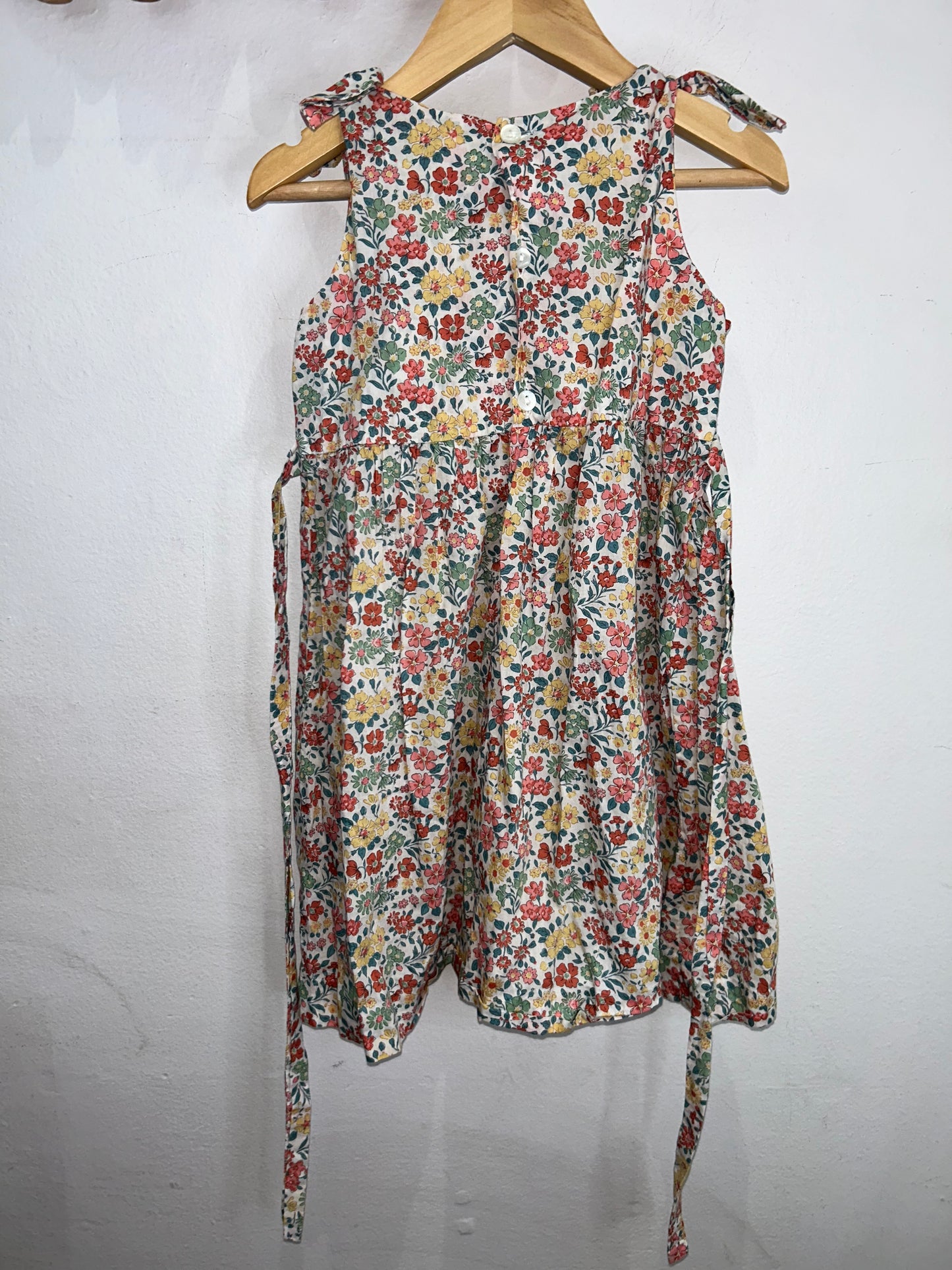 Floral smocked roses dress 3y