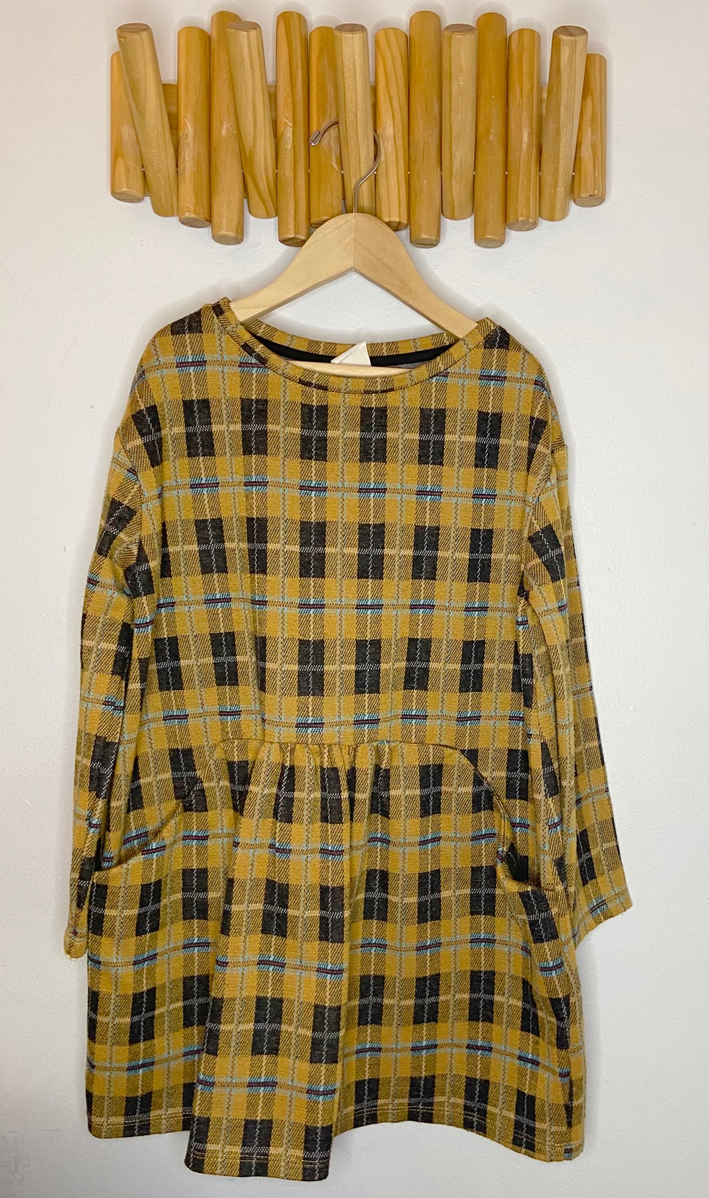 Brown flannel dress 8y