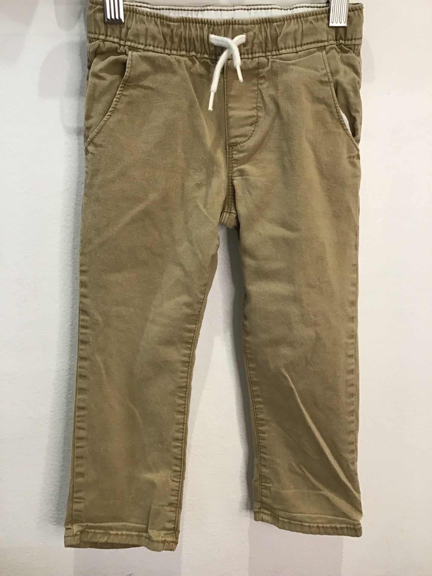 Beige pull-on pants 3y