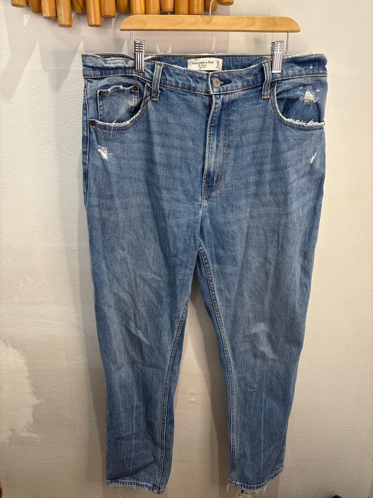 Abercrombie skinny high rise jeans - size 32