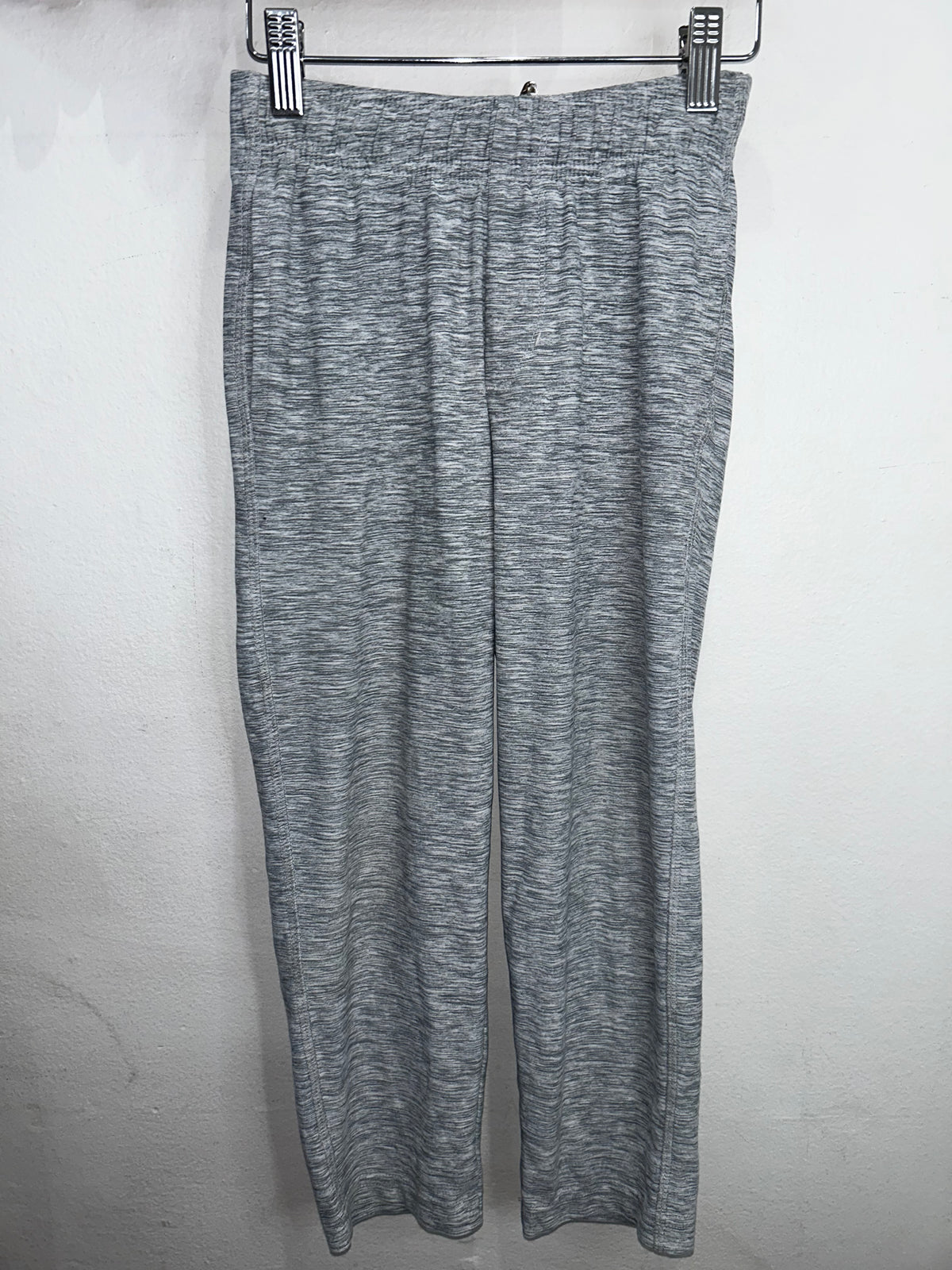 Grey active leisure pants 6-7y