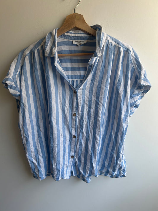 Vertical stripes boxy shirt L