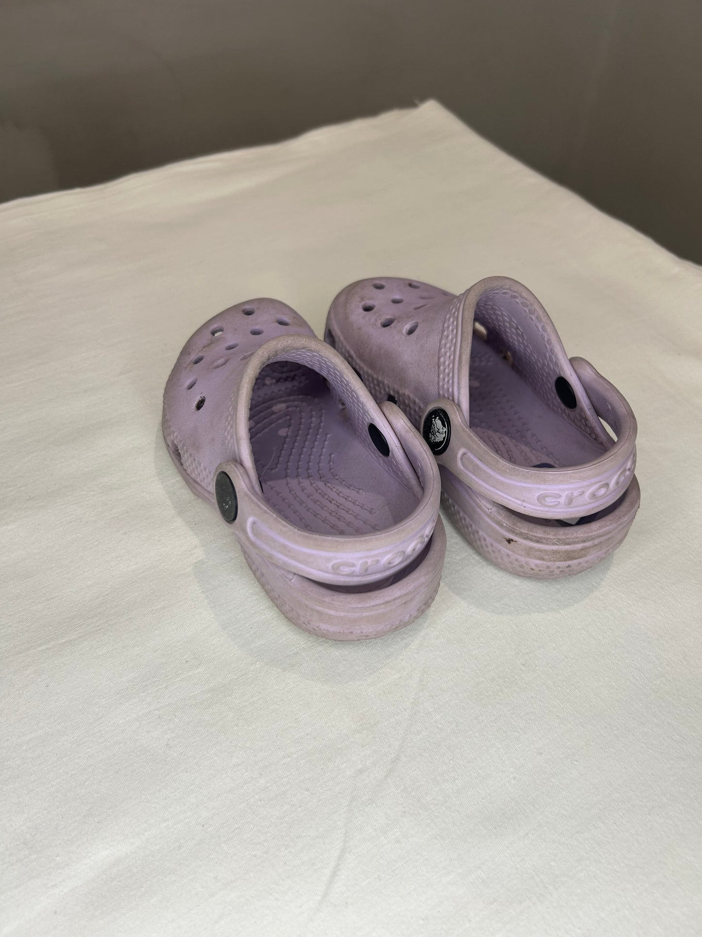 C6 light purple Crocs
