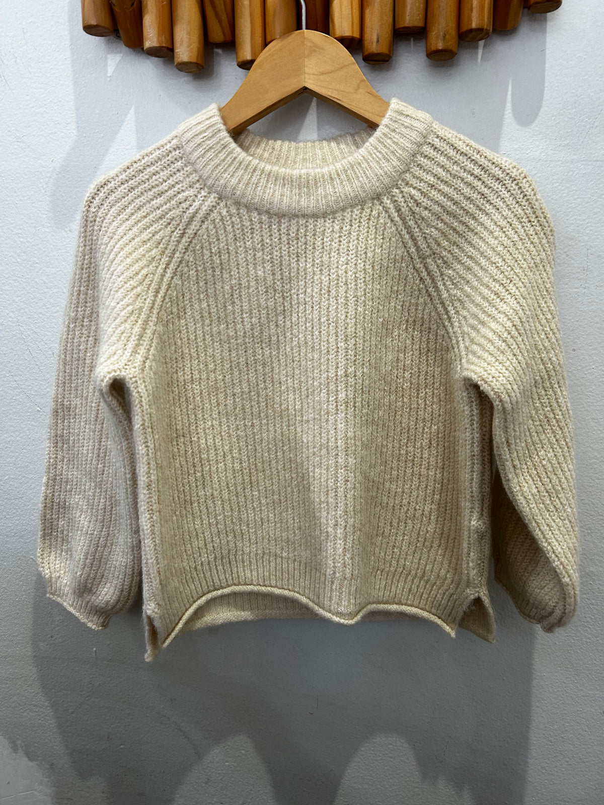 Beige sweater 3-4y