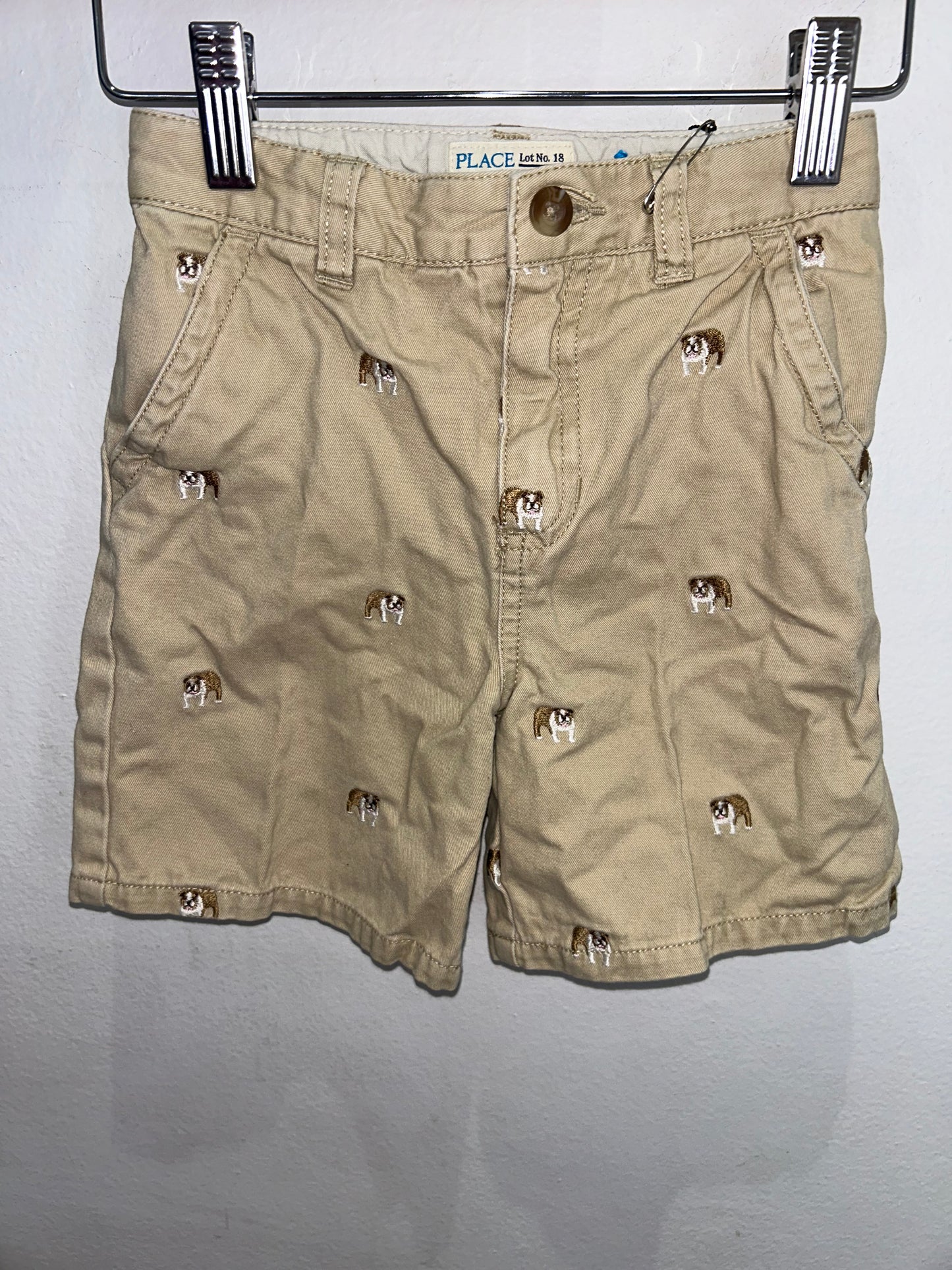 Bulldogs beige shorts 3y